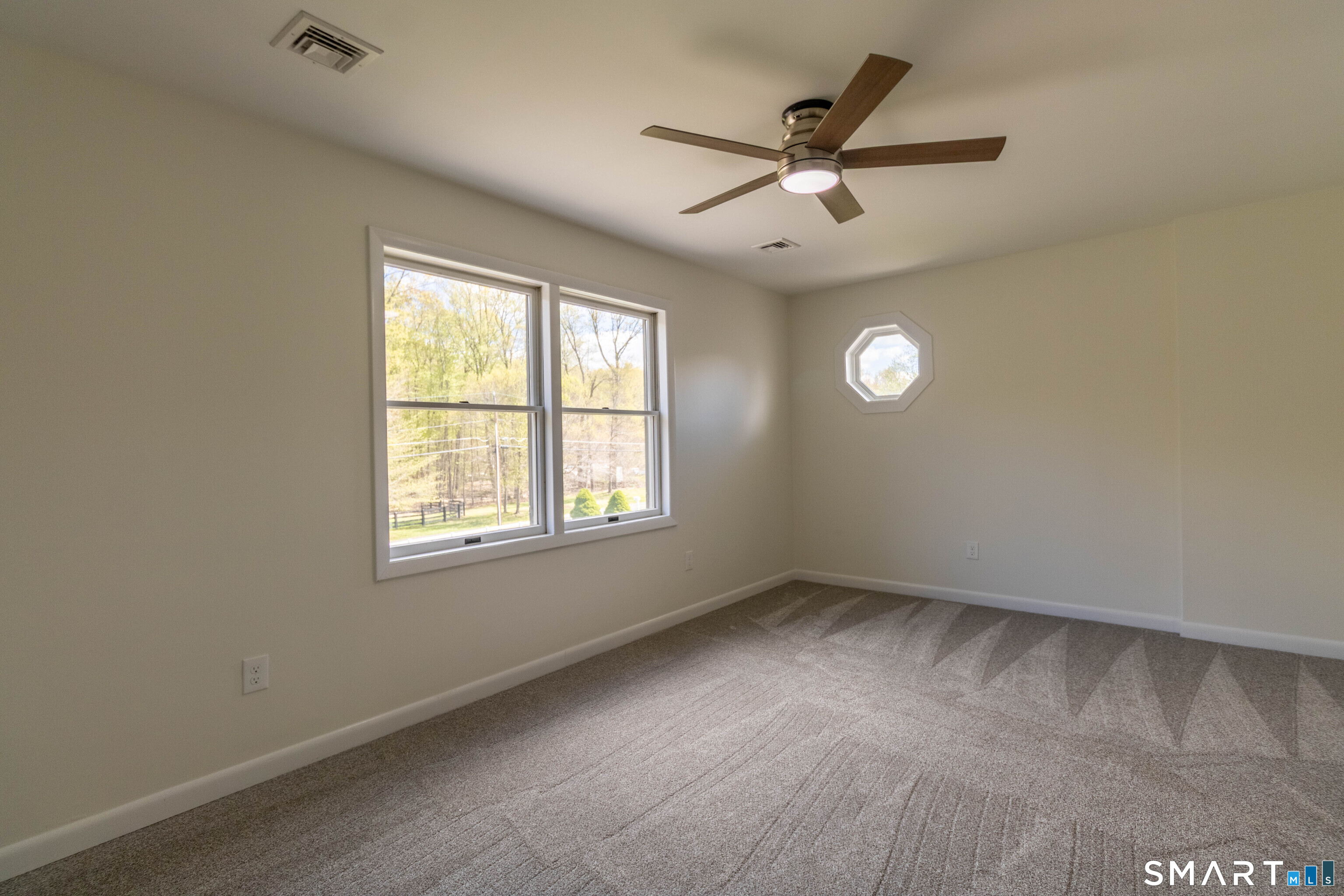 60 Abbe Road Property Photo 26