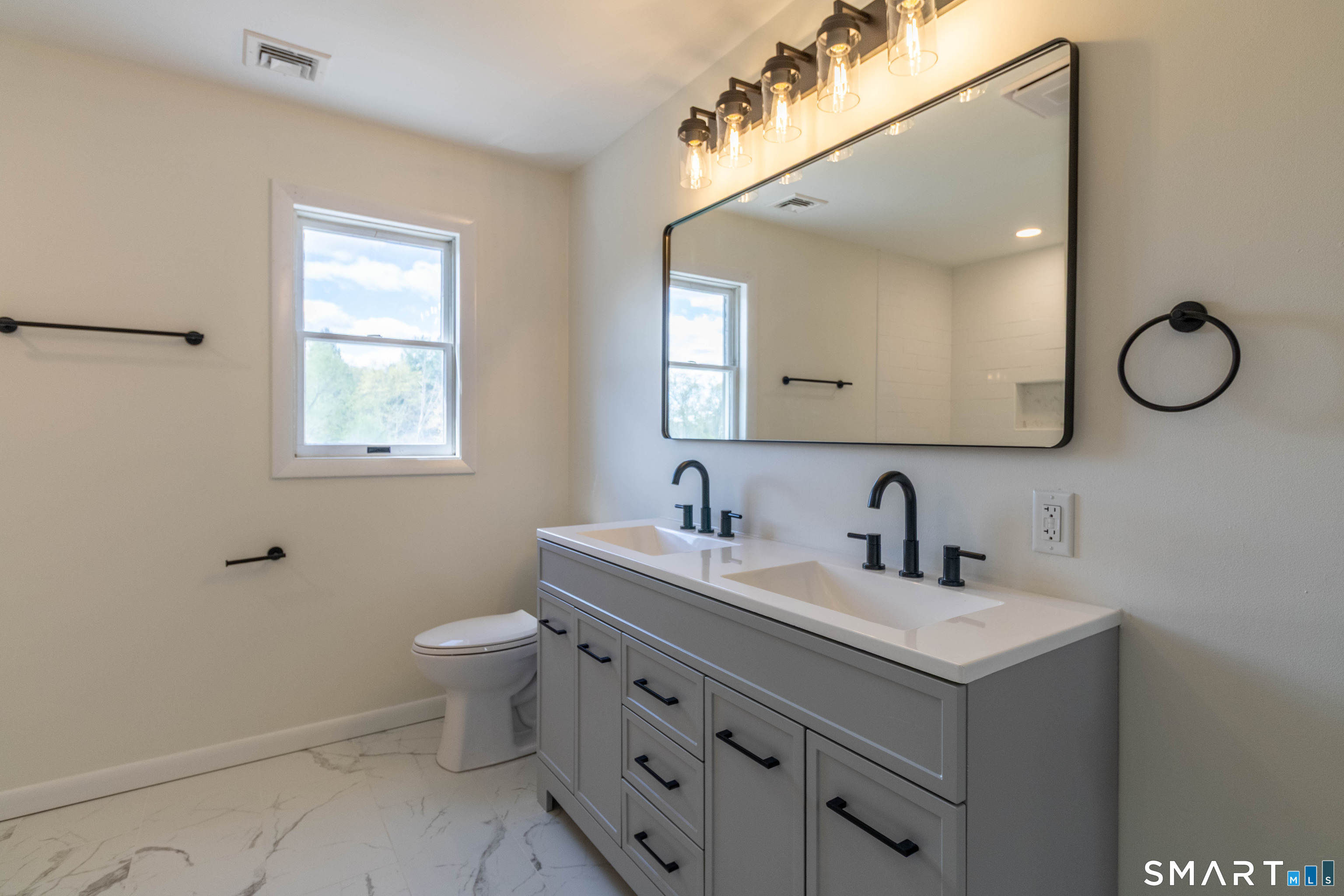 60 Abbe Road Property Photo 28