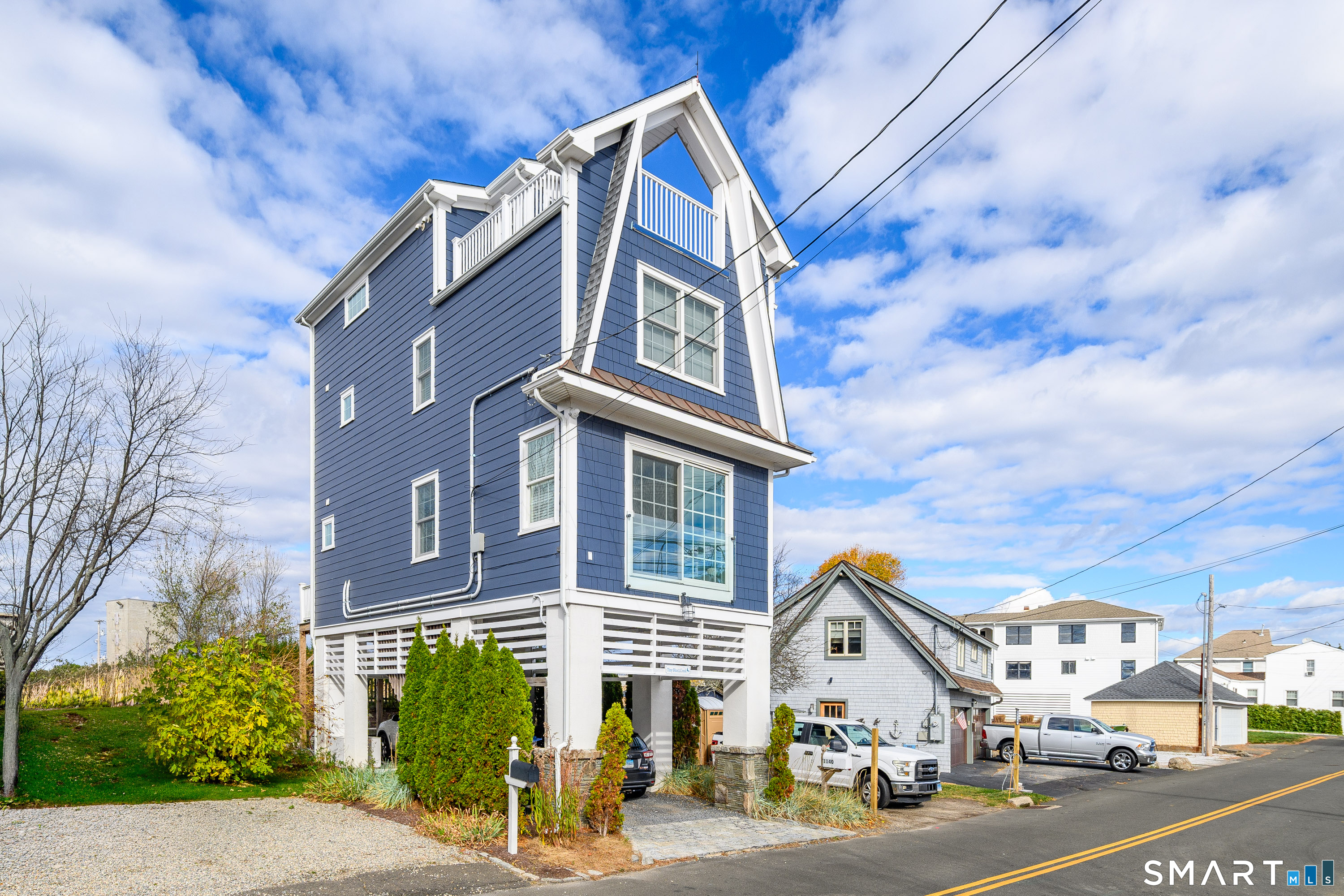 1140 Fairfield Beach Road Property Photo 1