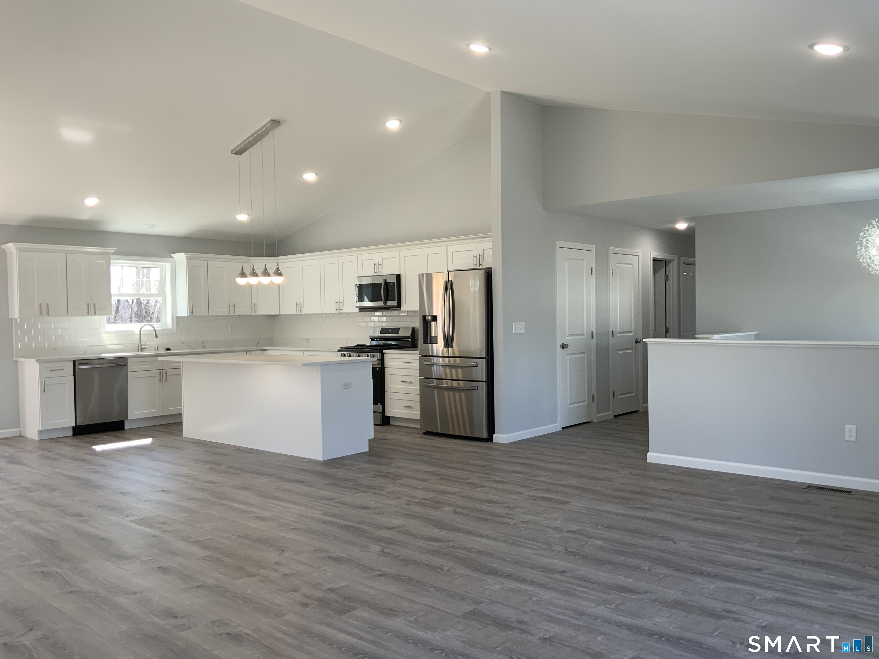 96 Enright Street Property Photo 3