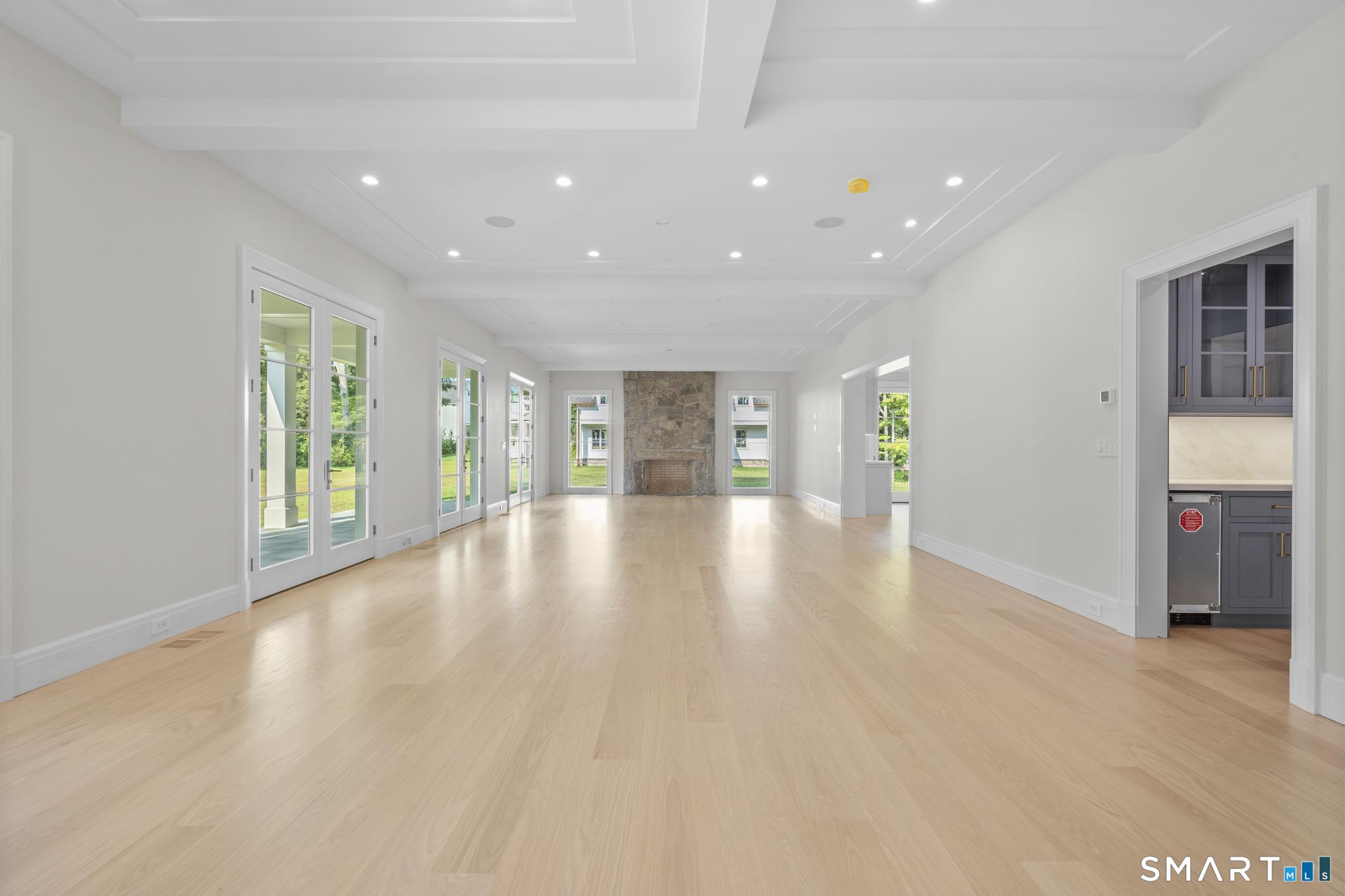 48 Old Farm Road Property Photo 6