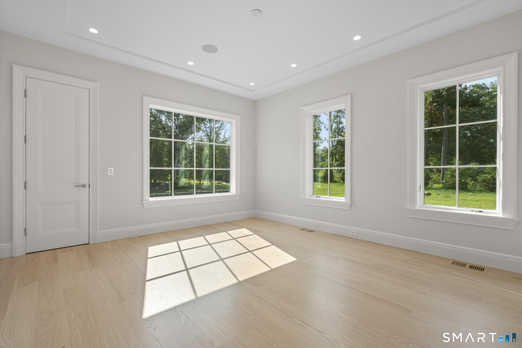48 Old Farm Road Property Photo 11