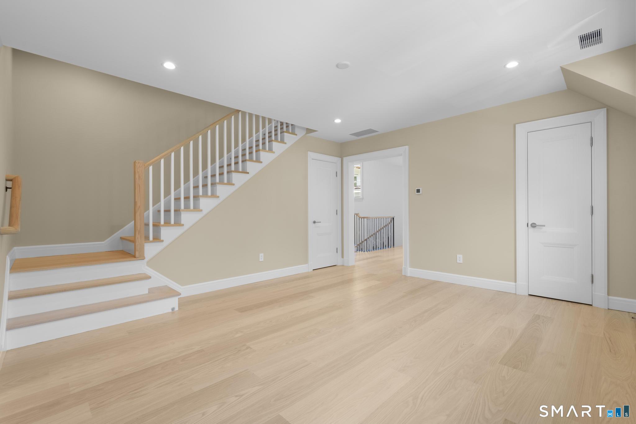 48 Old Farm Road Property Photo 31