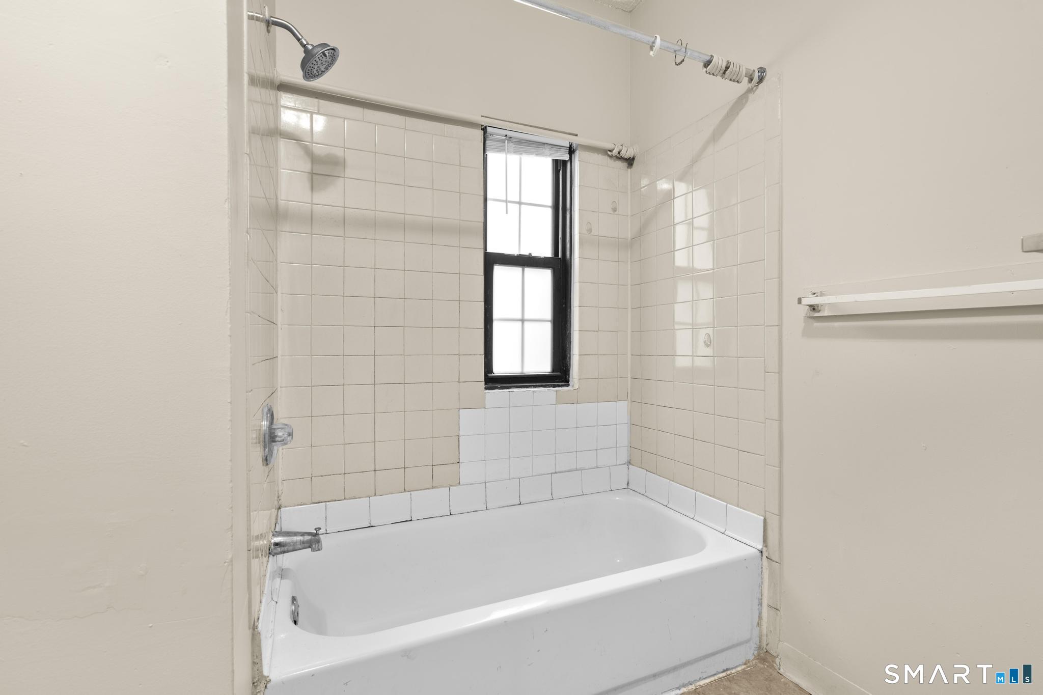 28 Lawrence 6 Street Property Photo 19