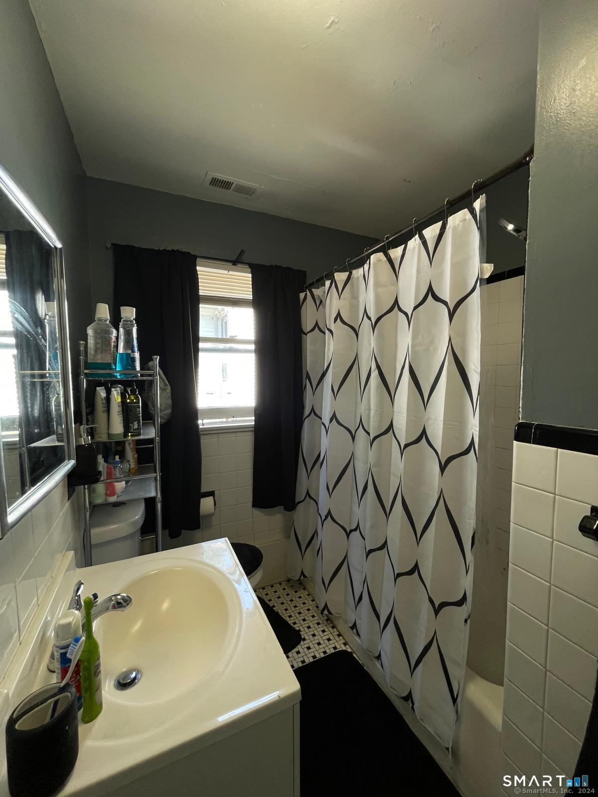 24171227 Property Photo 12