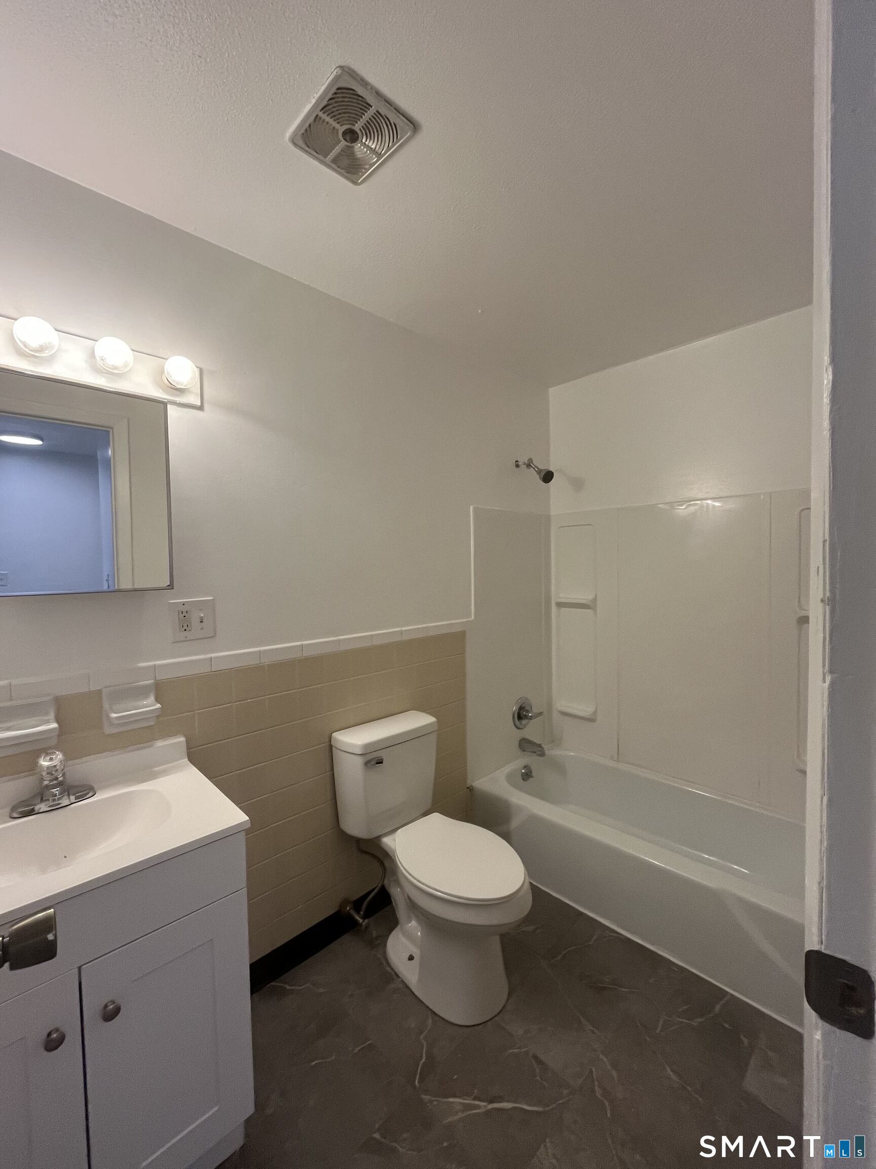 65 Donna C2 Drive Property Photo 4