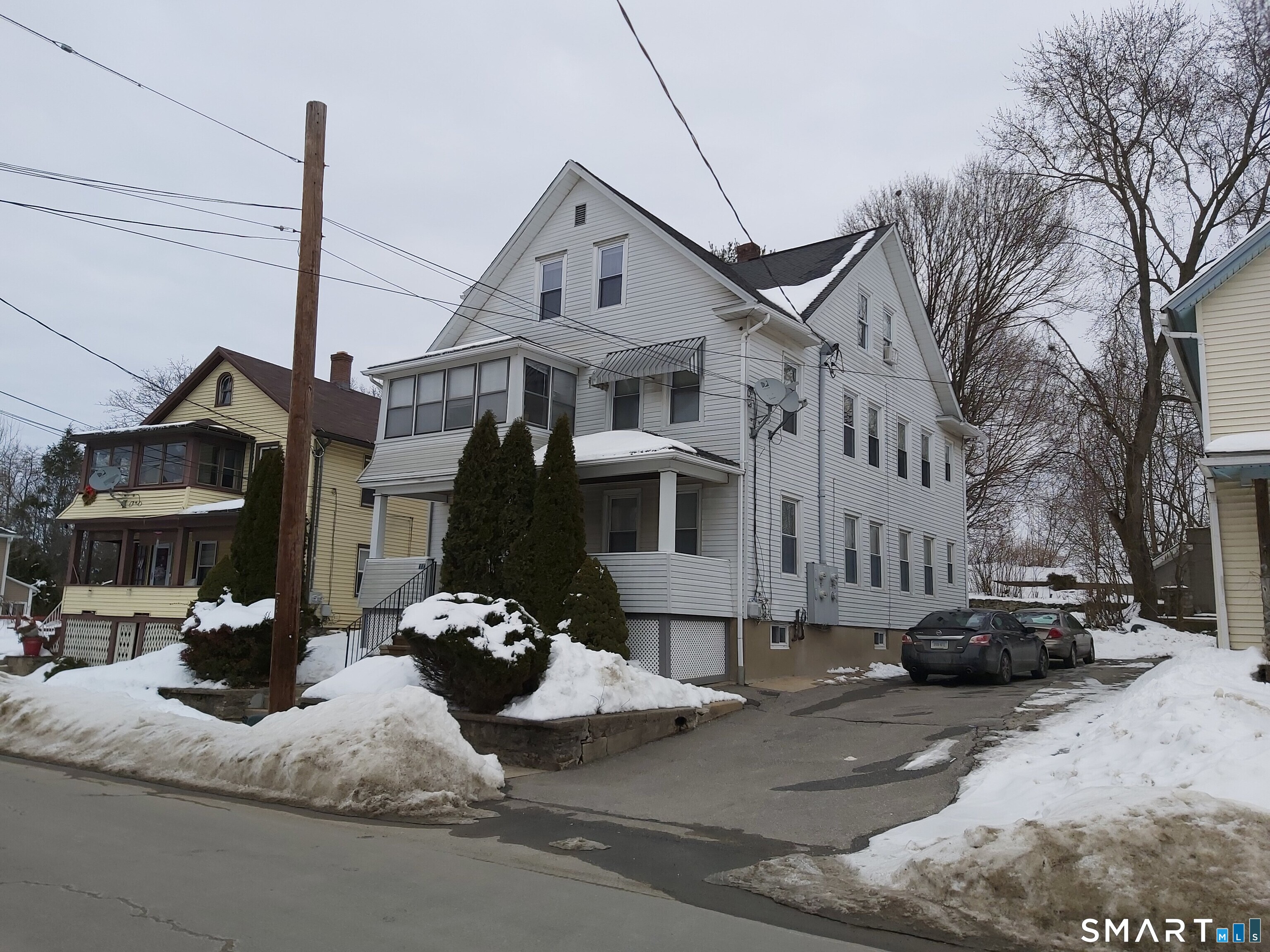 205 Hawkins Street Property Photo 15