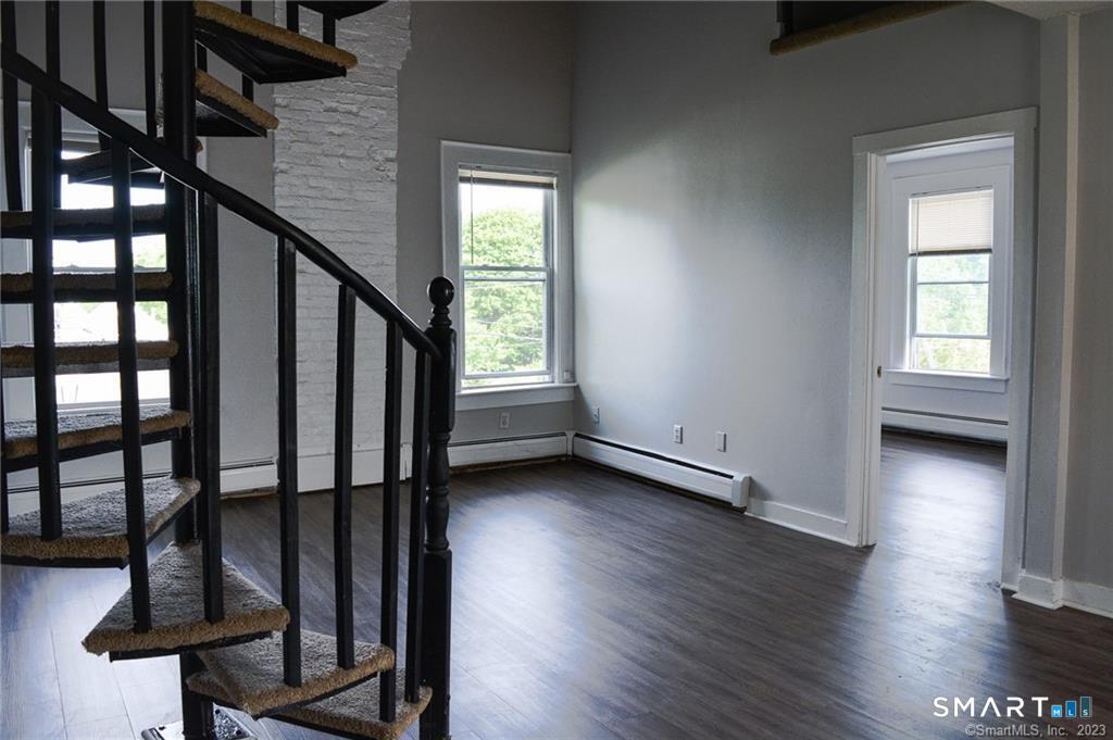 175 Humphrey 5 Street Property Photo 6