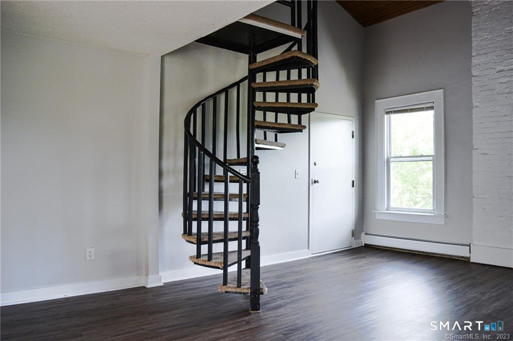 175 Humphrey 5 Street Property Photo 7