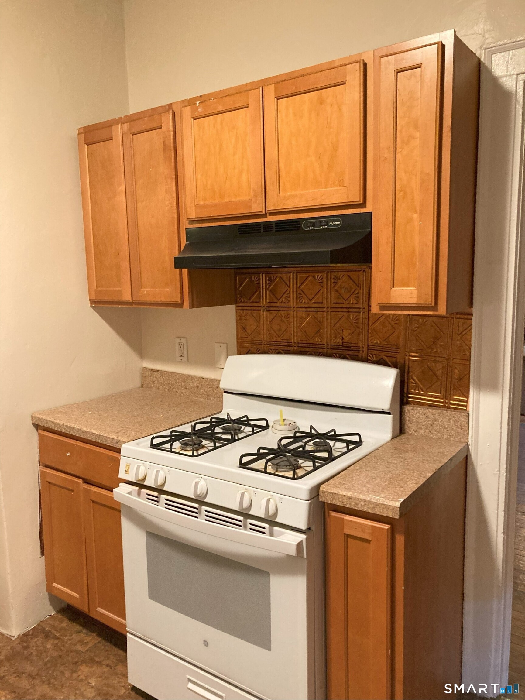 24171537 Property Photo 18