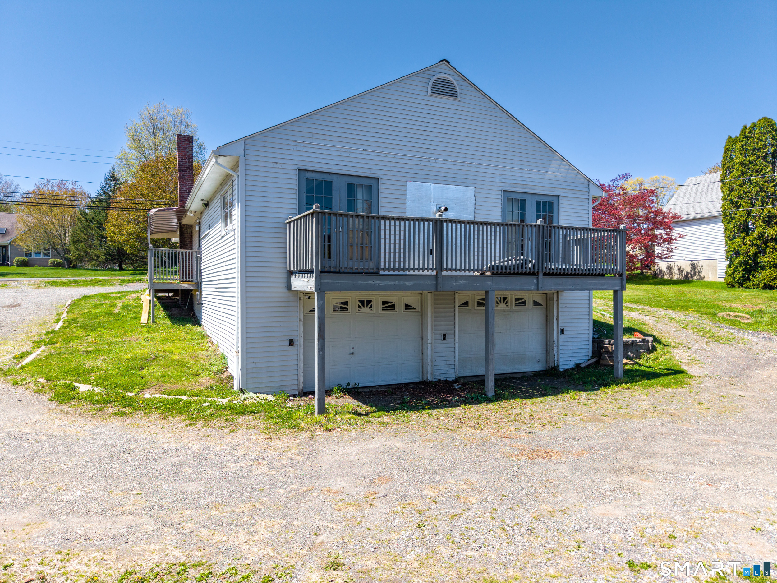 305 South Street Property Photo 11