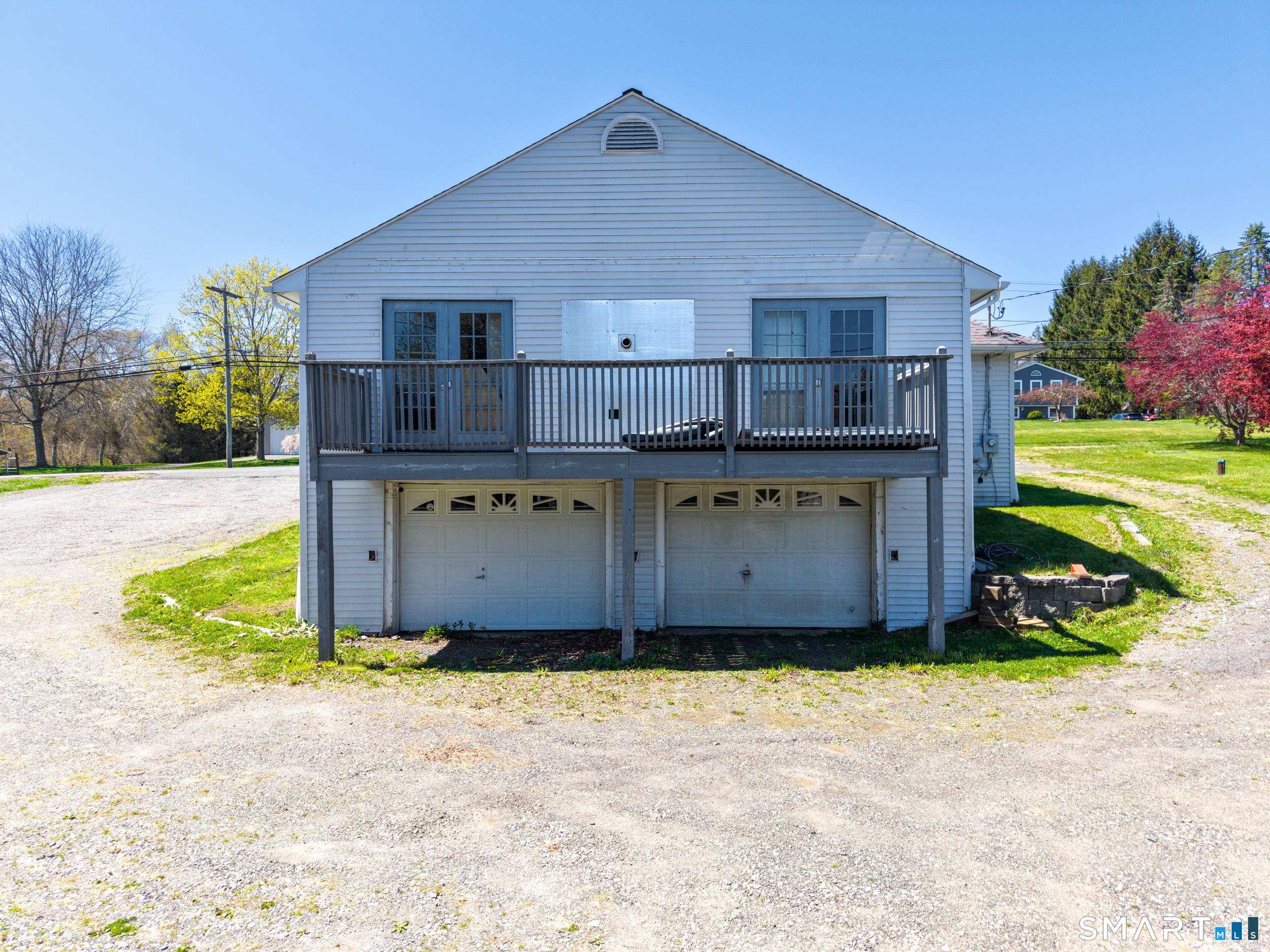 305 South Street Property Photo 12
