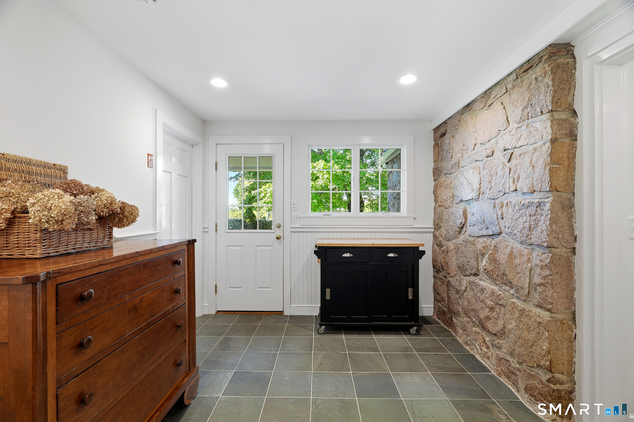 1335 Pequot Trail Property Photo 11