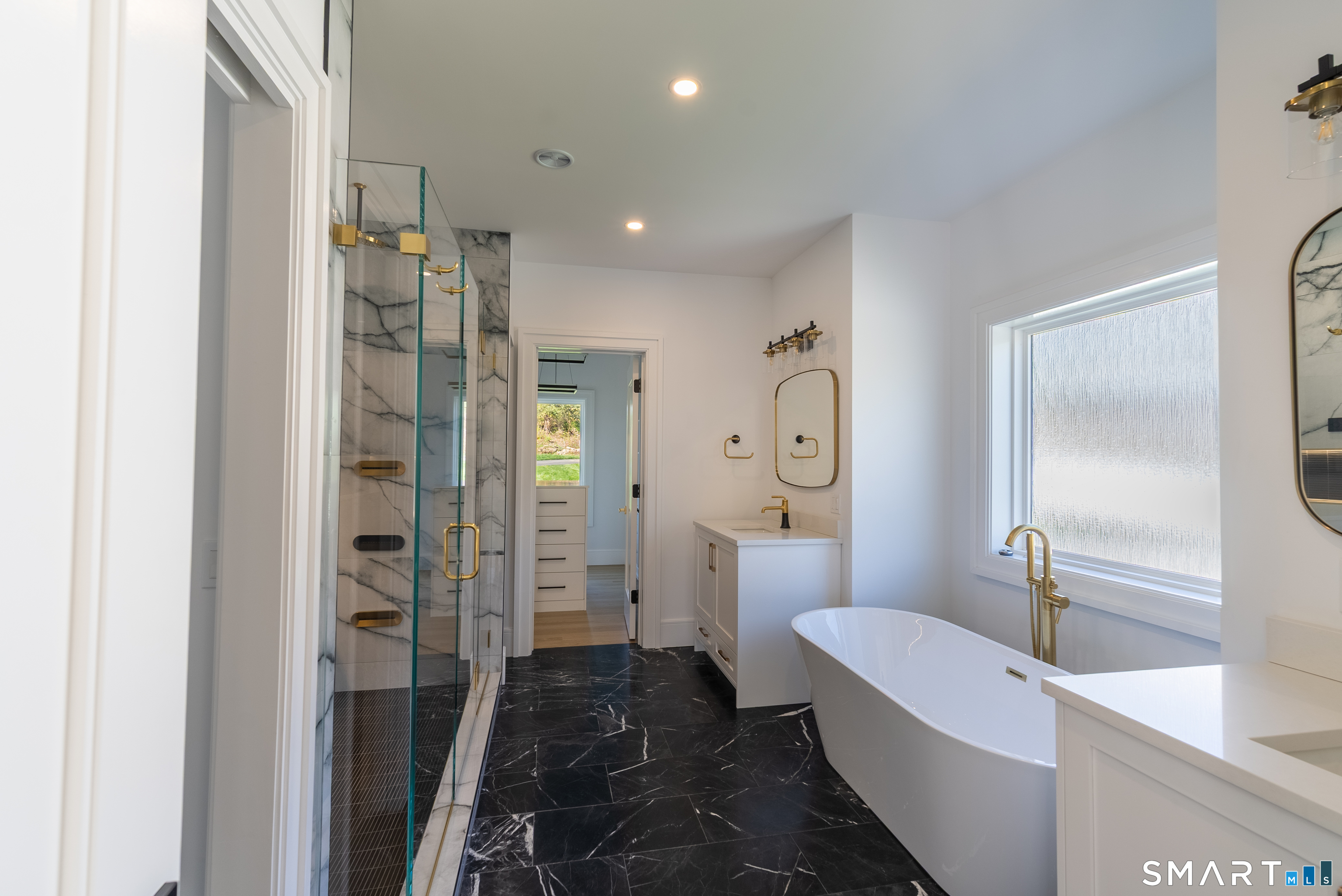 25 Hunting Ridge Road Property Photo 16