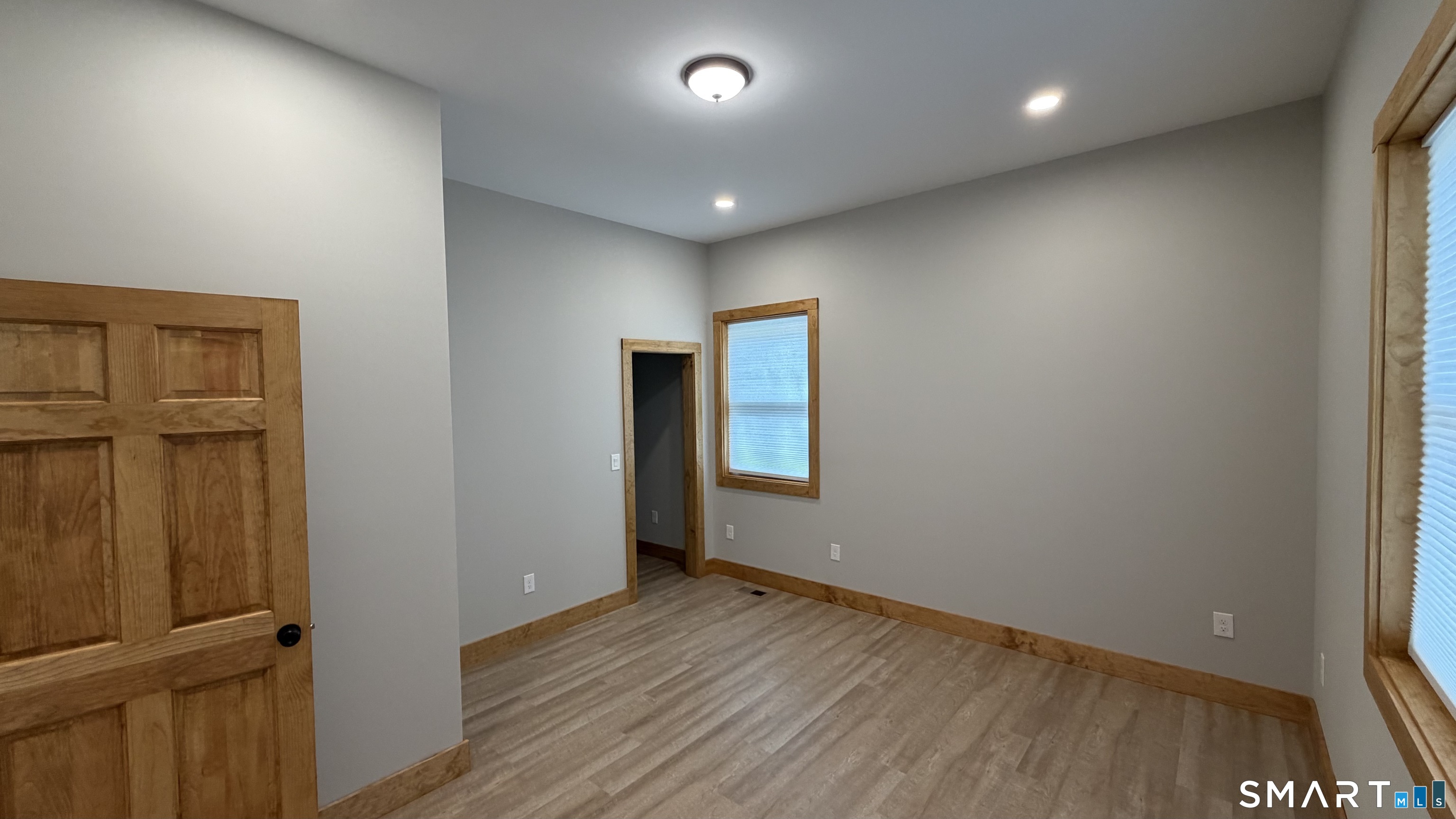 24172200 Property Photo 5