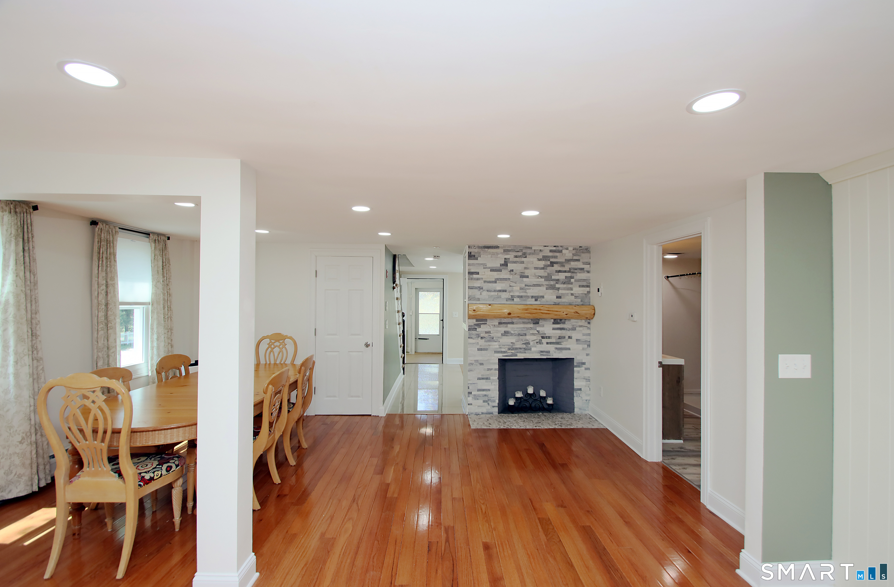 452 Essex Road Property Photo 19
