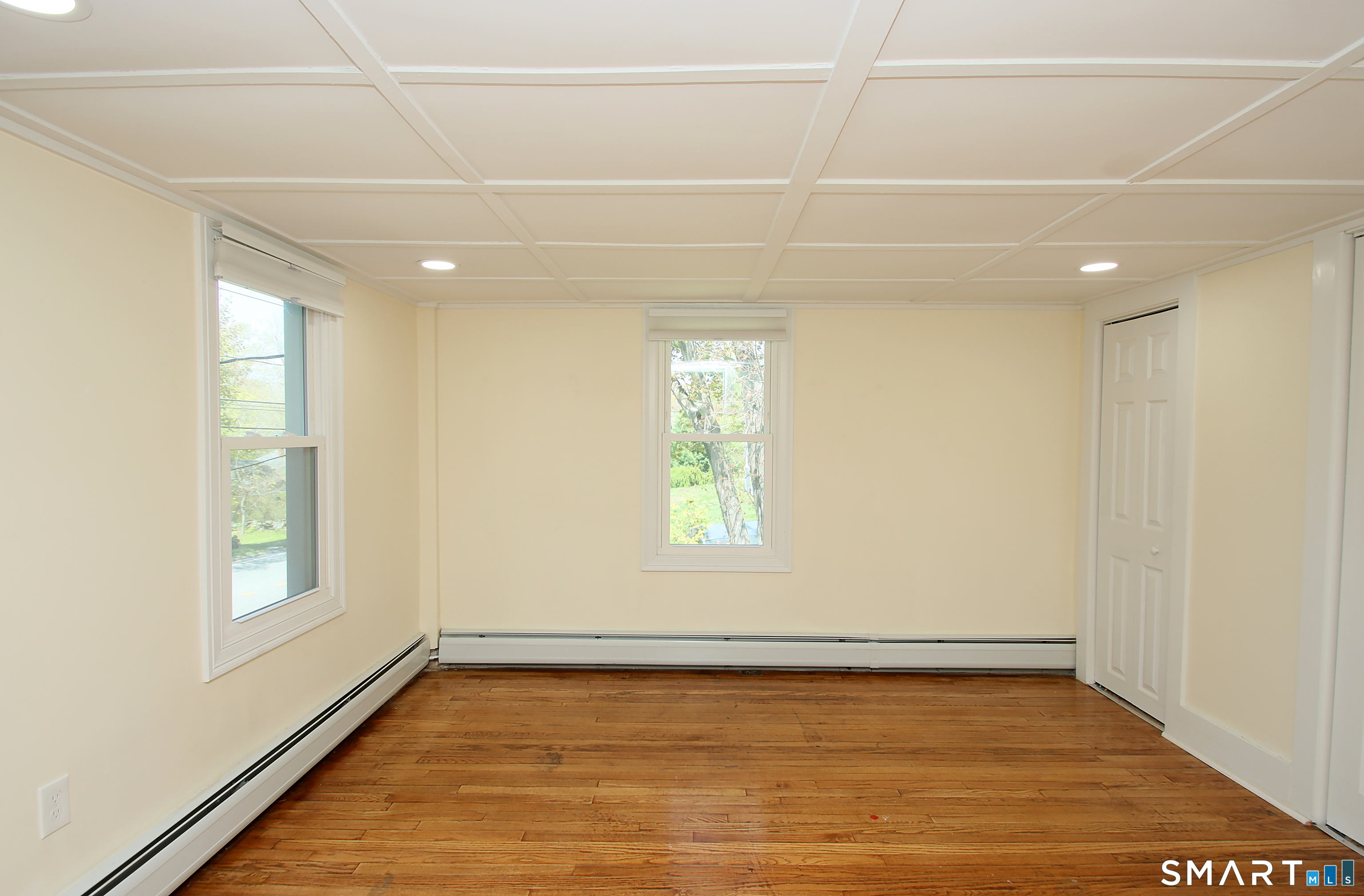 452 Essex Road Property Photo 22