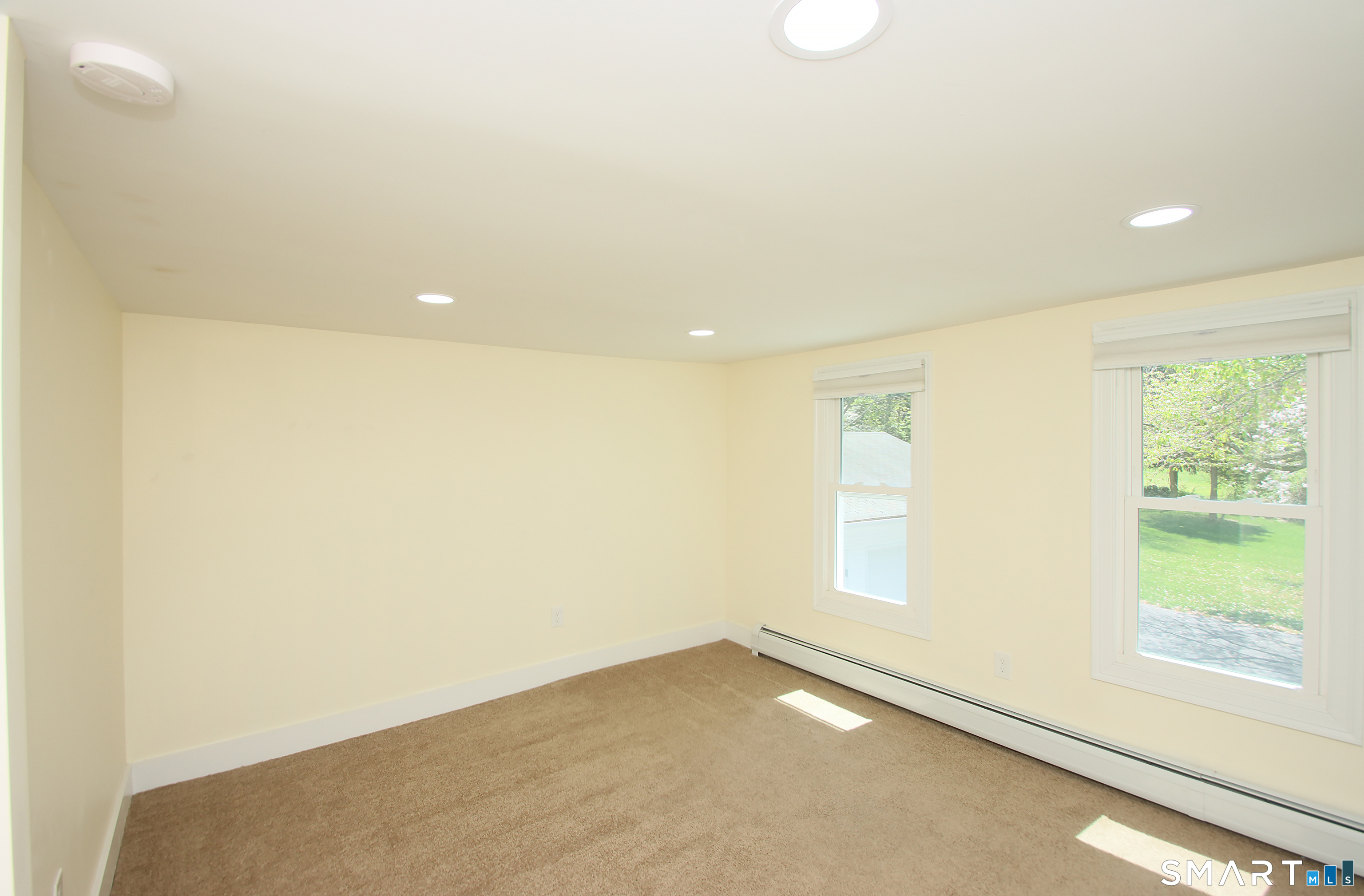 452 Essex Road Property Photo 30