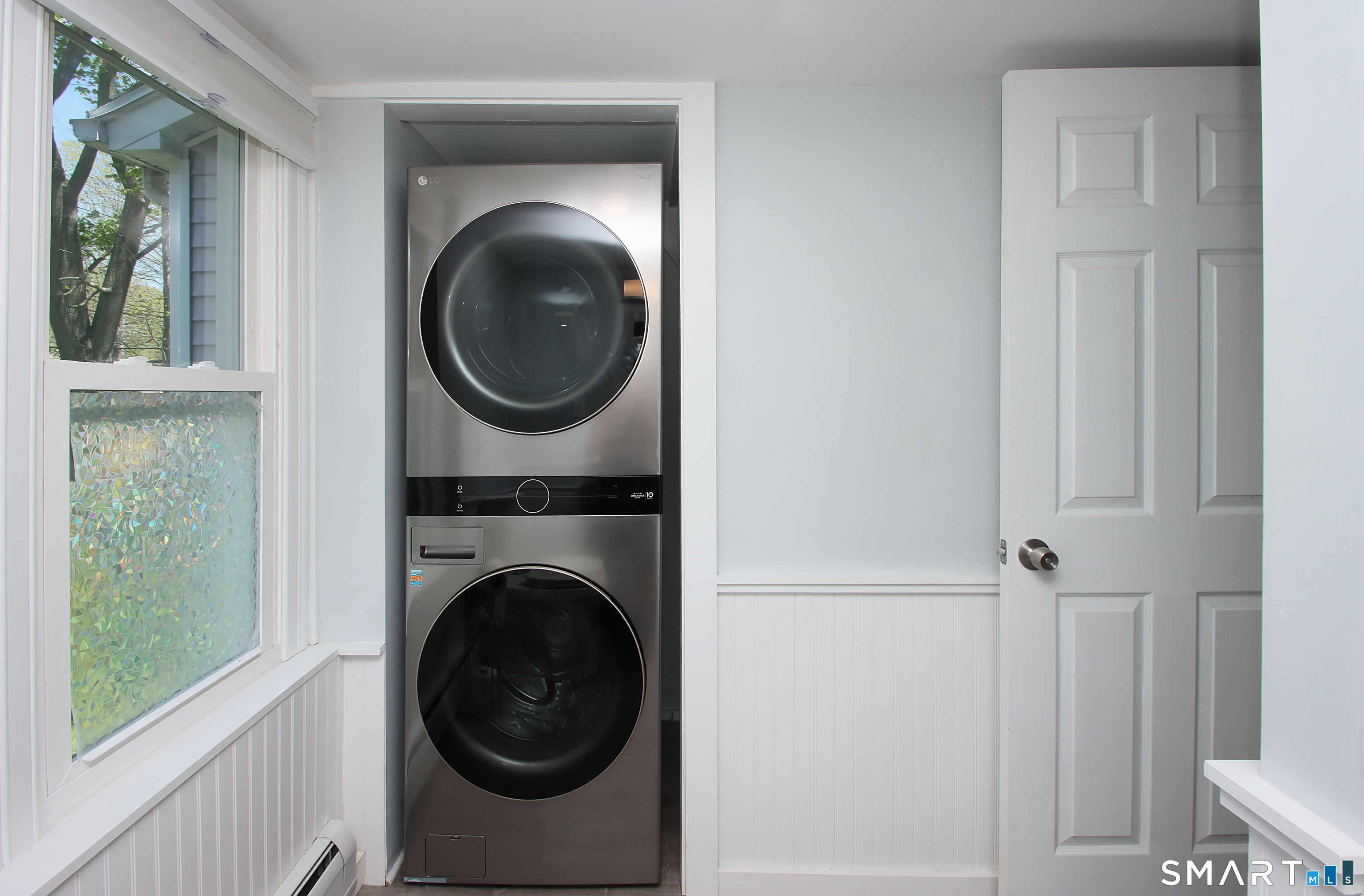 452 Essex Road Property Photo 31