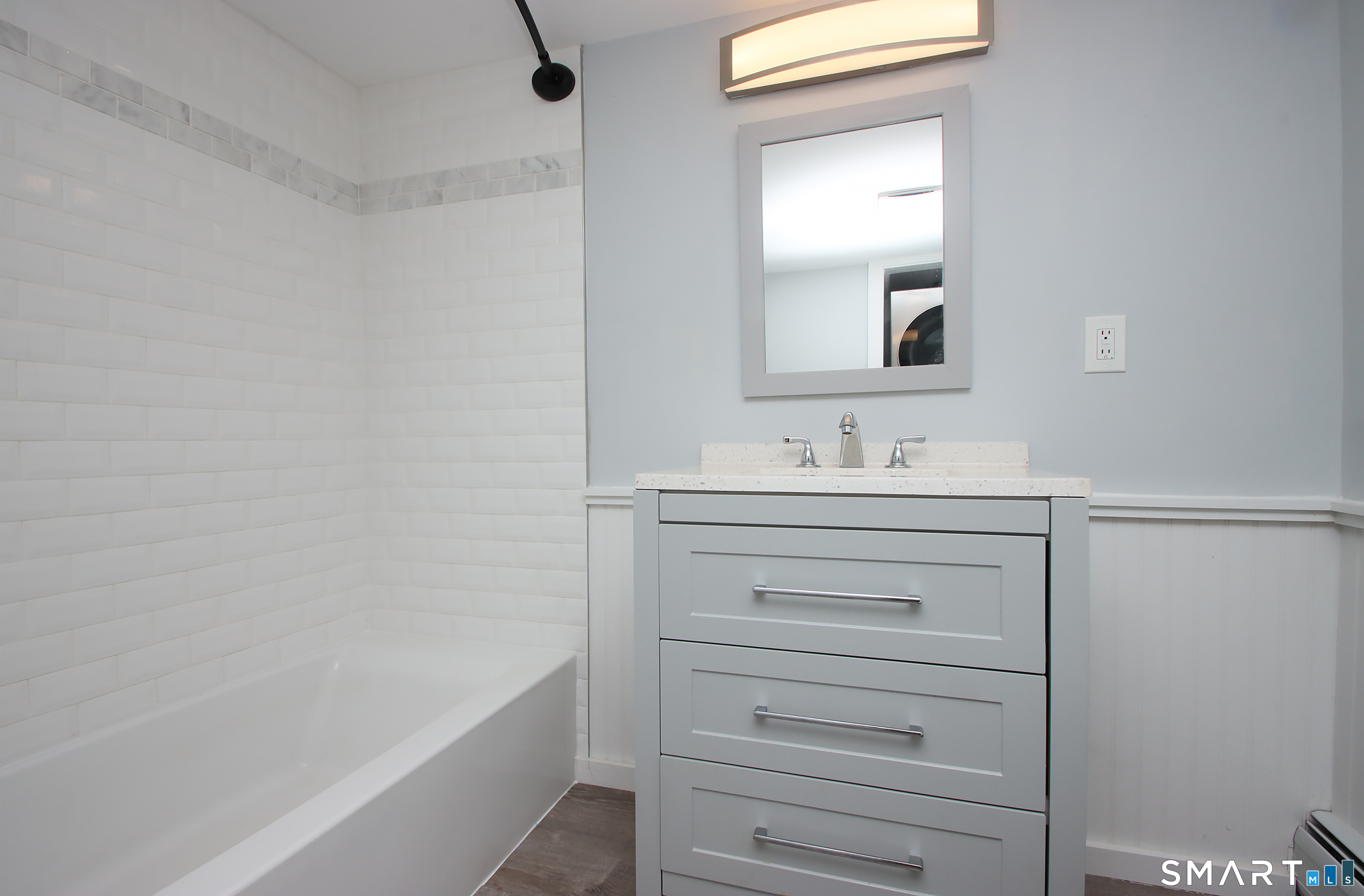 452 Essex Road Property Photo 32