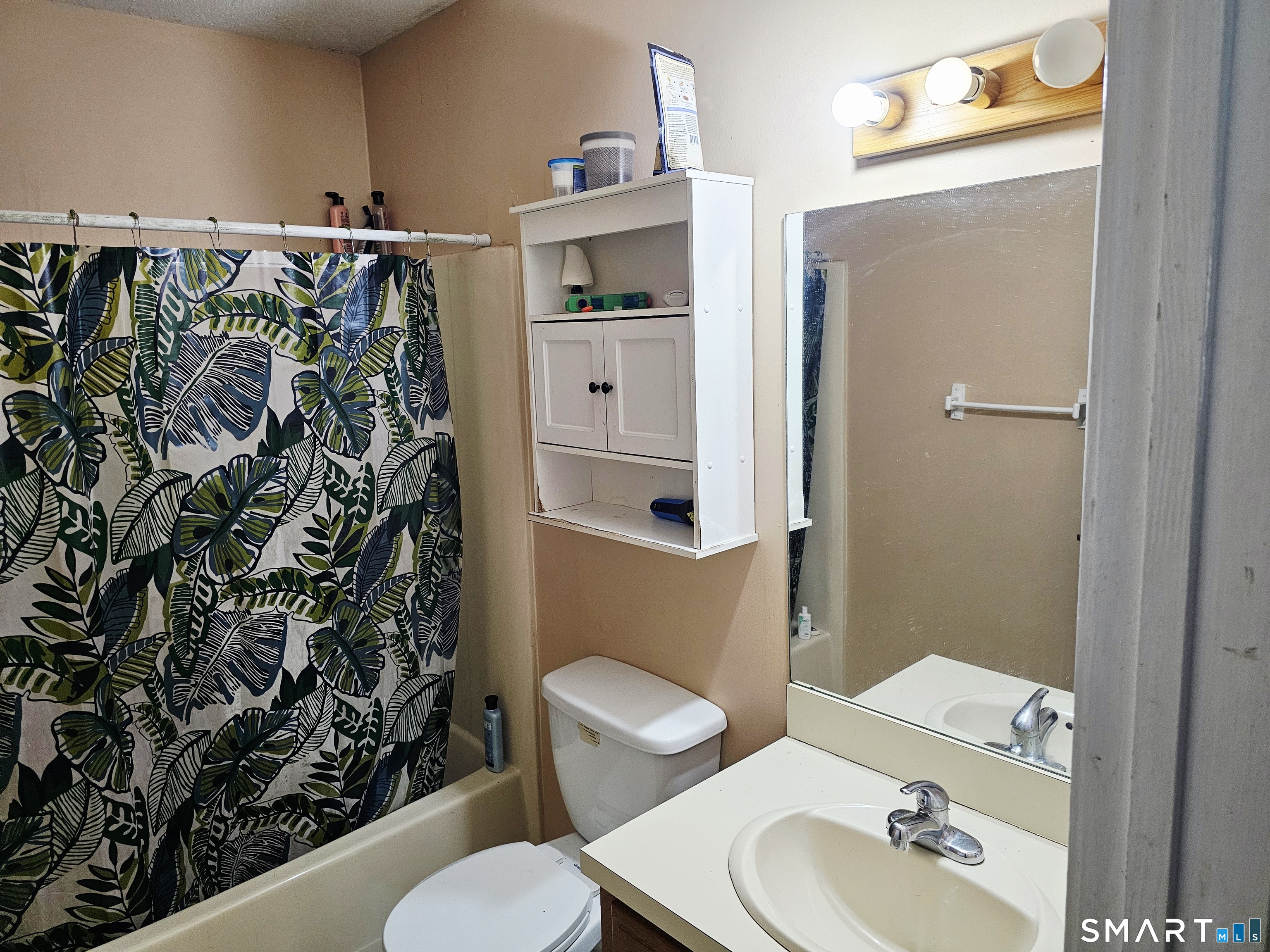 41 Main South 42 Street Property Photo 9
