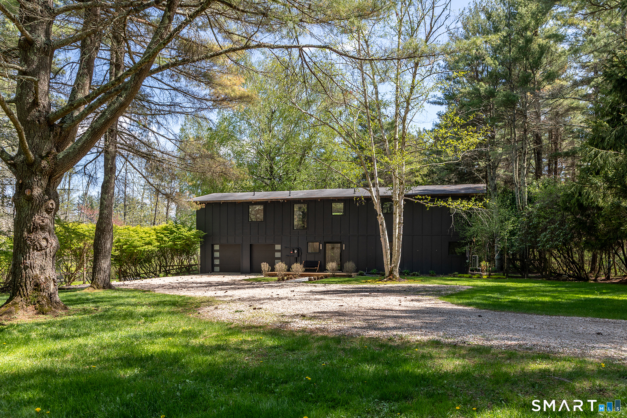 94 Washinee Heights Road Property Photo 2
