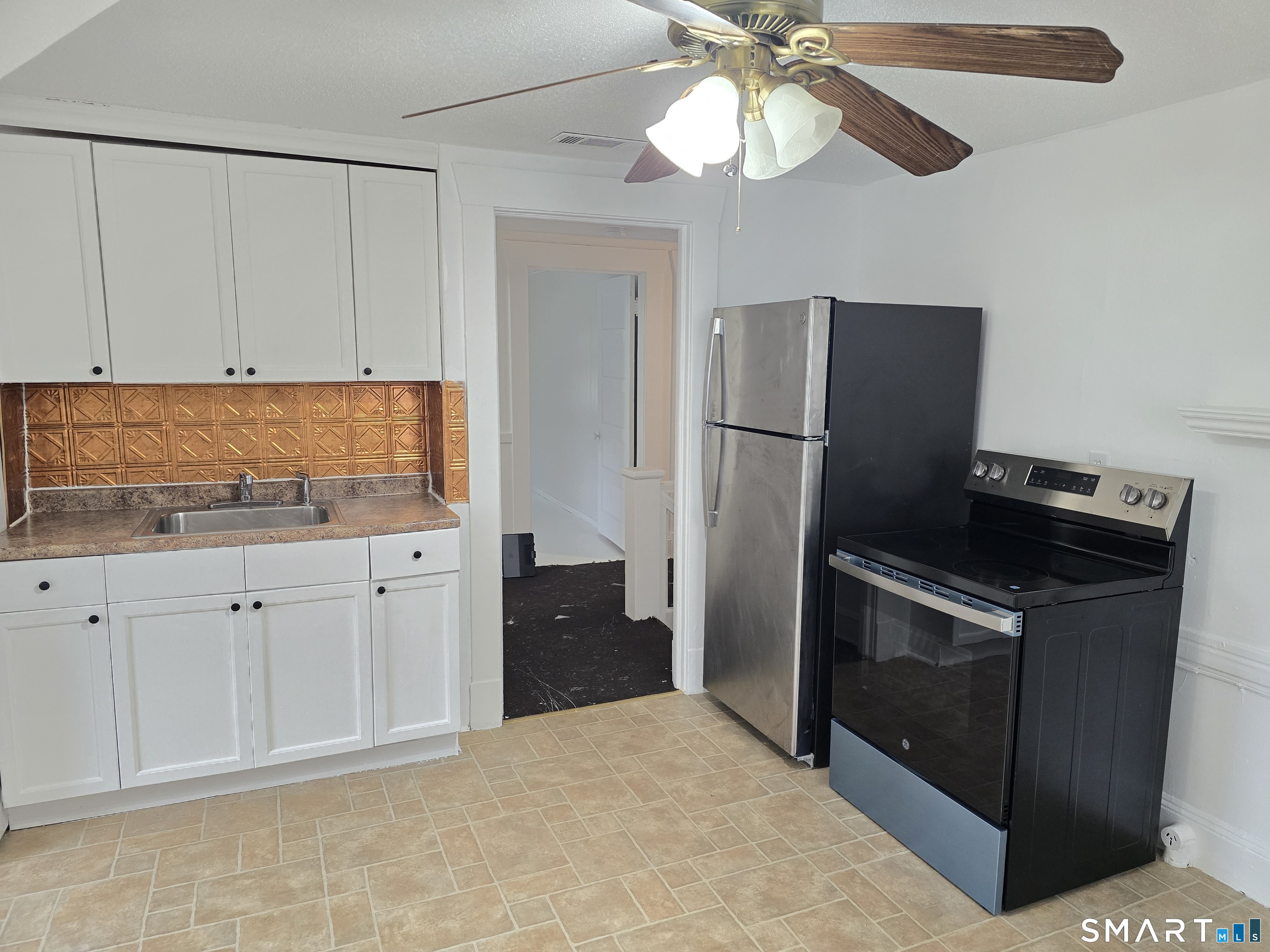103 Capen 2 Street Property Photo 1