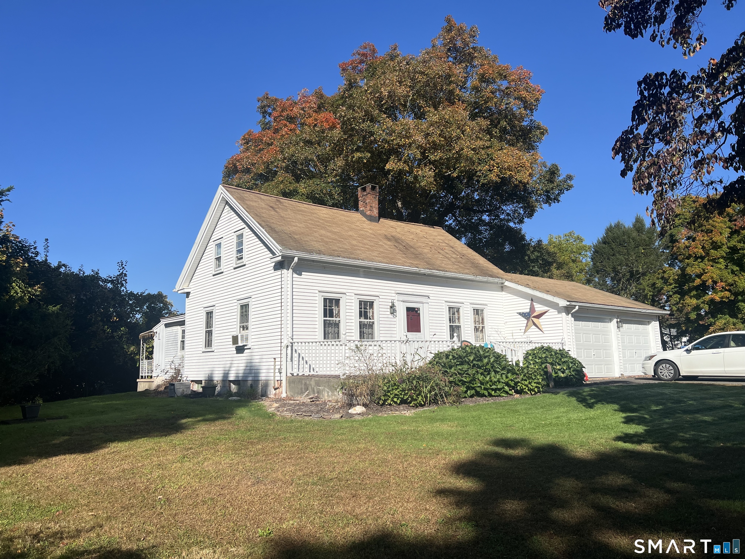 527 Lake Street Property Photo 1