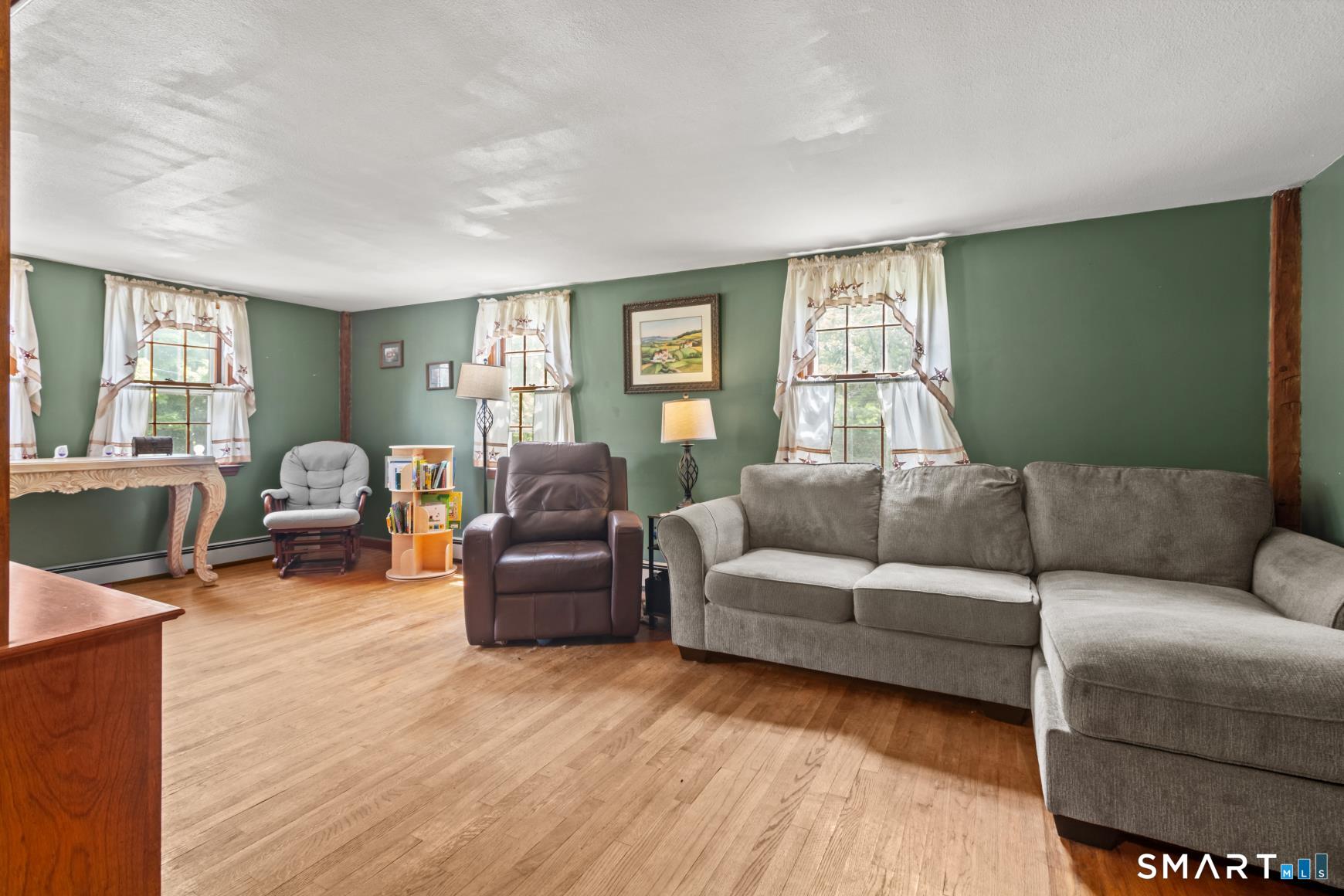 527 Lake Street Property Photo 5