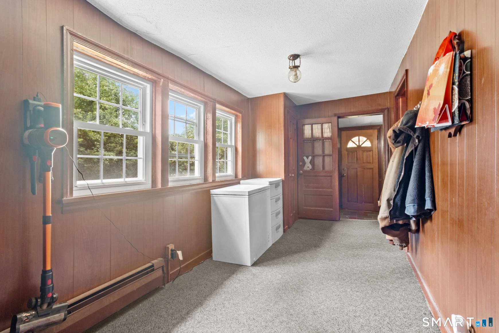 527 Lake Street Property Photo 11