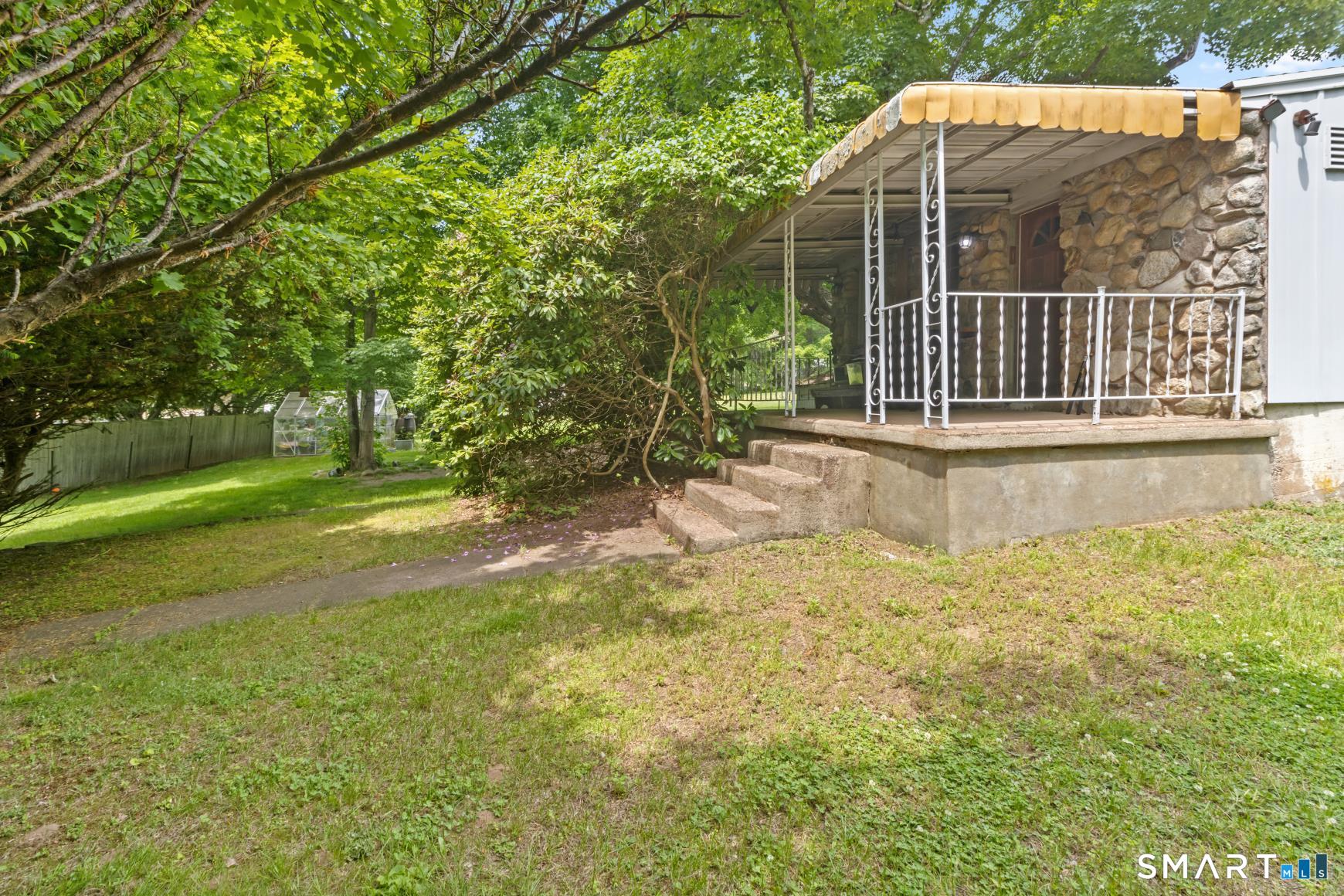 527 Lake Street Property Photo 18