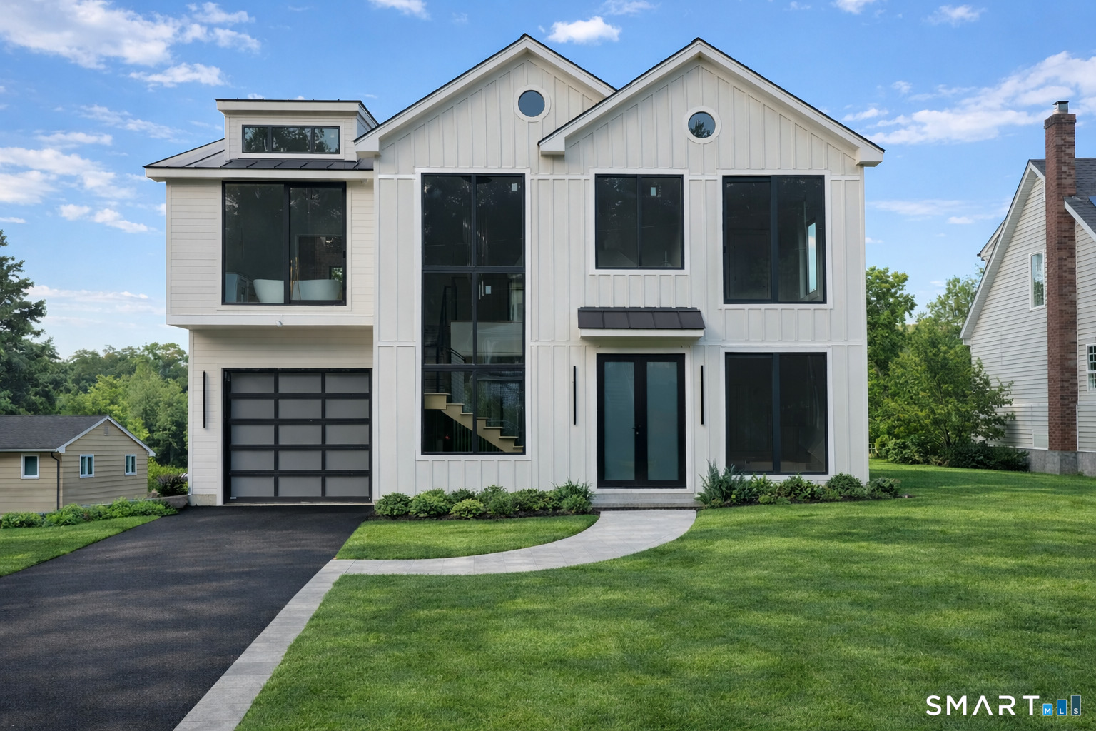 20 Lake Shore North Drive Property Photo 1