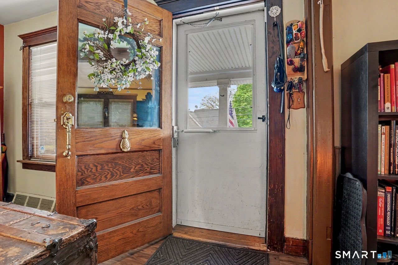74 Maple Street Property Photo 4