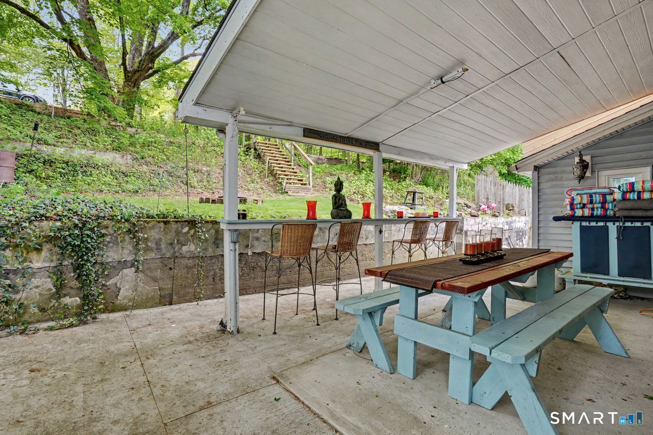 74 Maple Street Property Photo 17