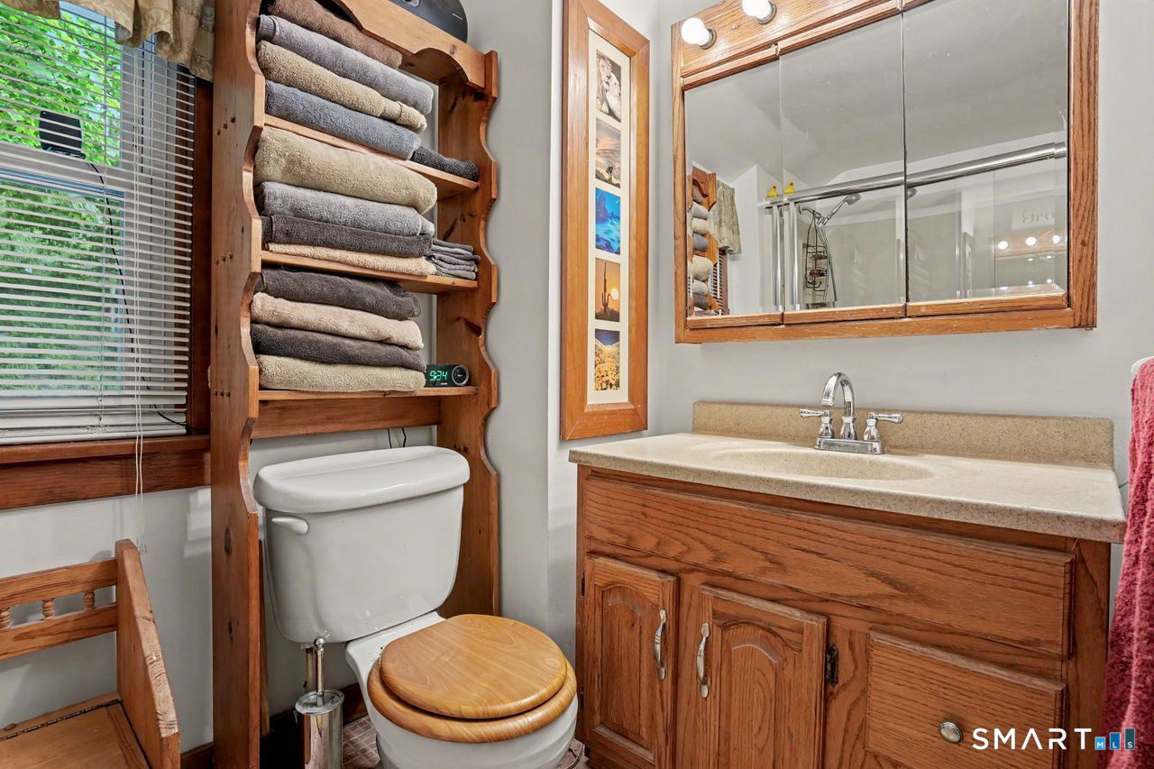 74 Maple Street Property Photo 27