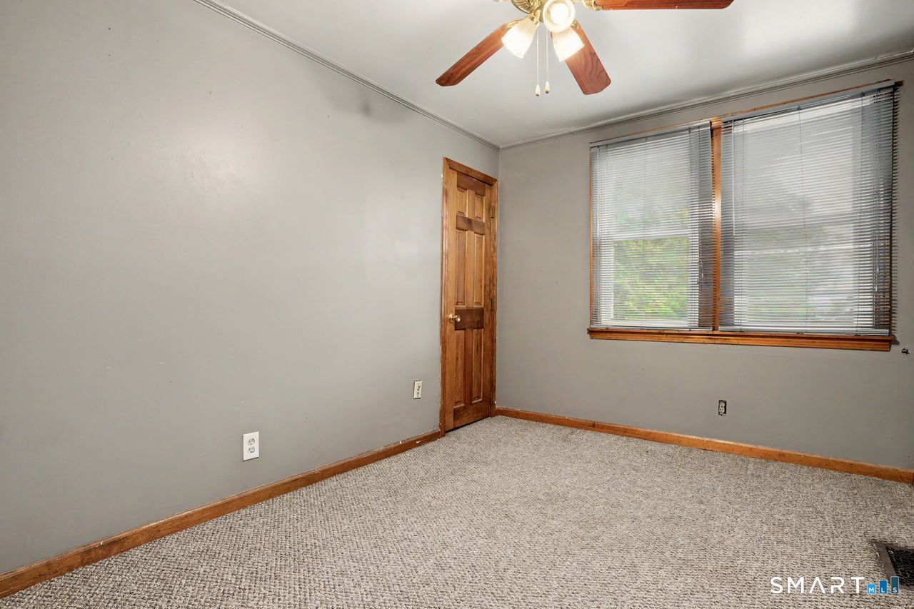 74 Maple Street Property Photo 29