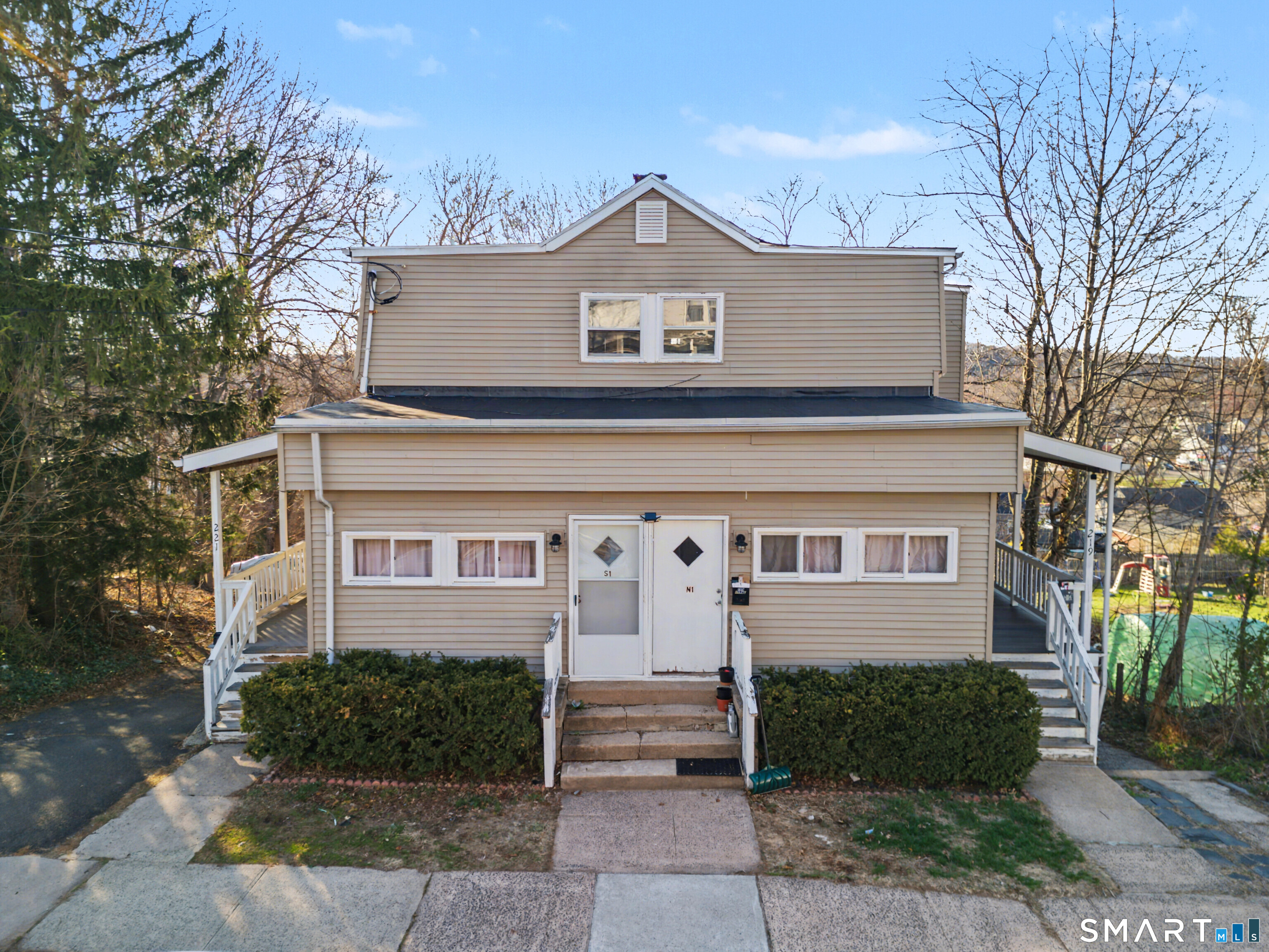 219 Orchard South Street Property Photo 1