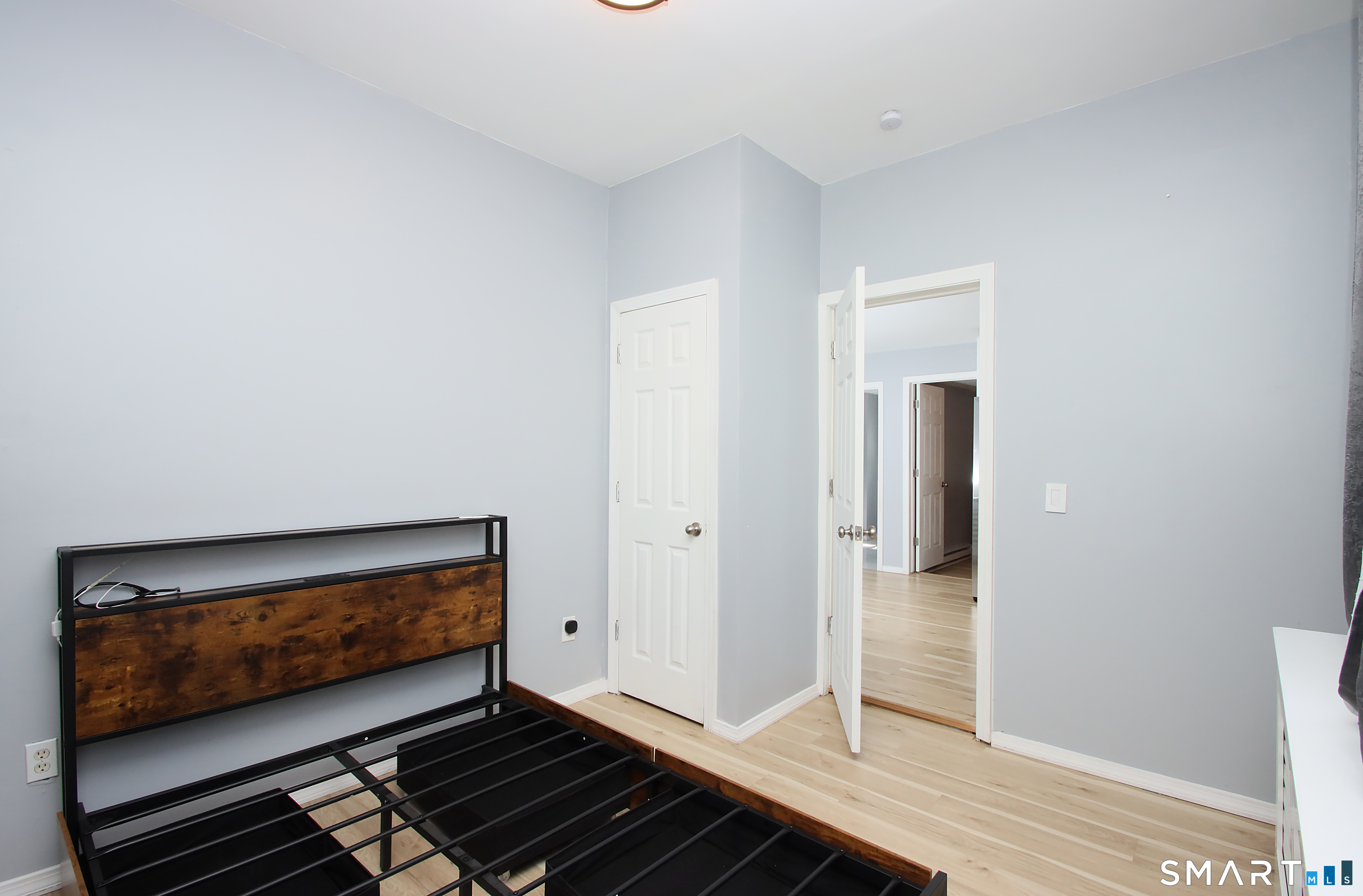 251 Riverside Street Property Photo 14