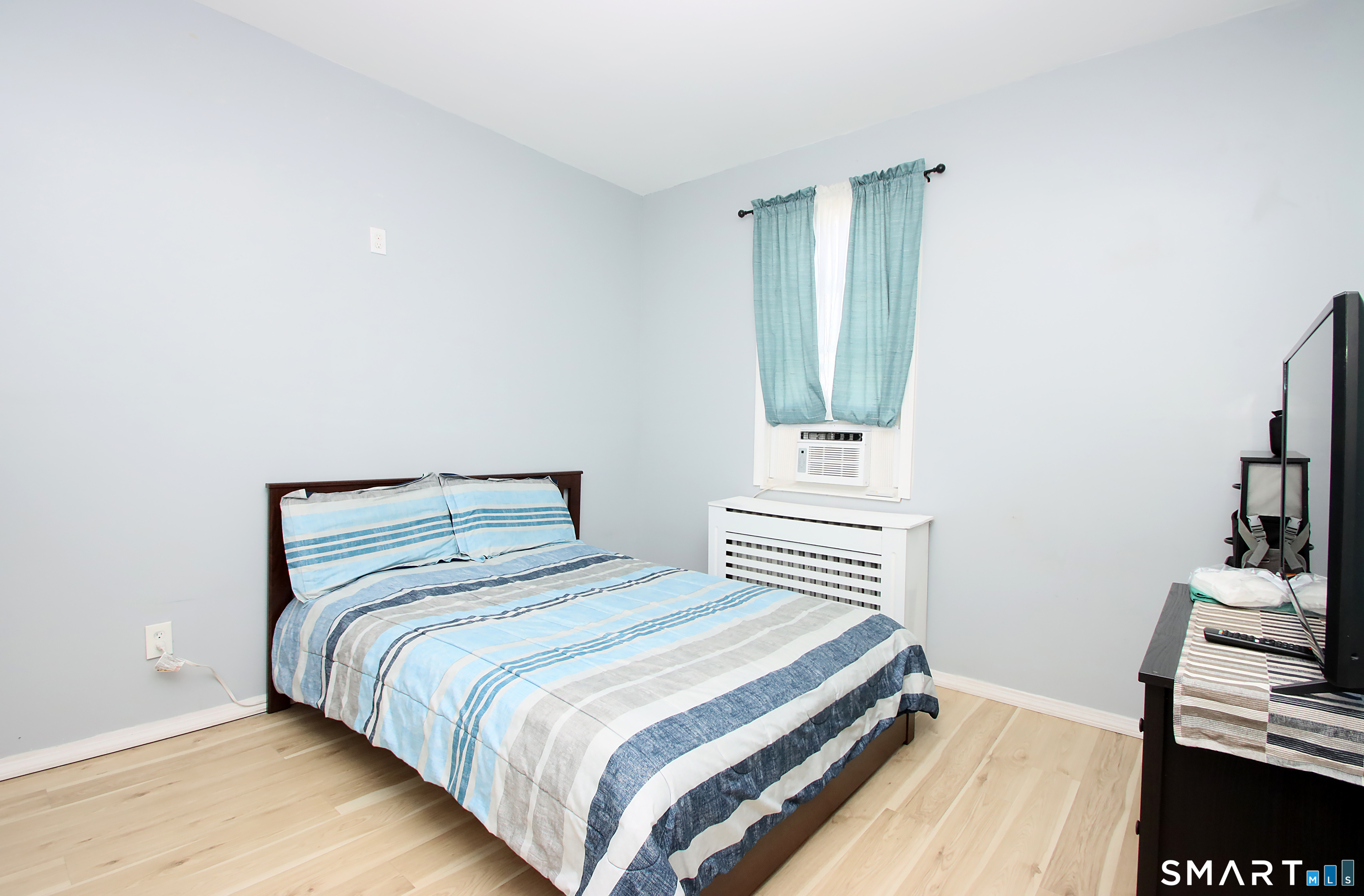 251 Riverside Street Property Photo 16