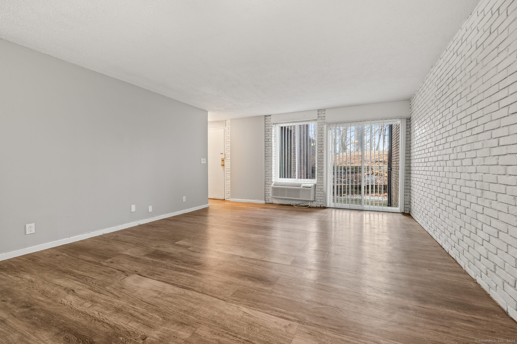 100 State Street Property Photo 5