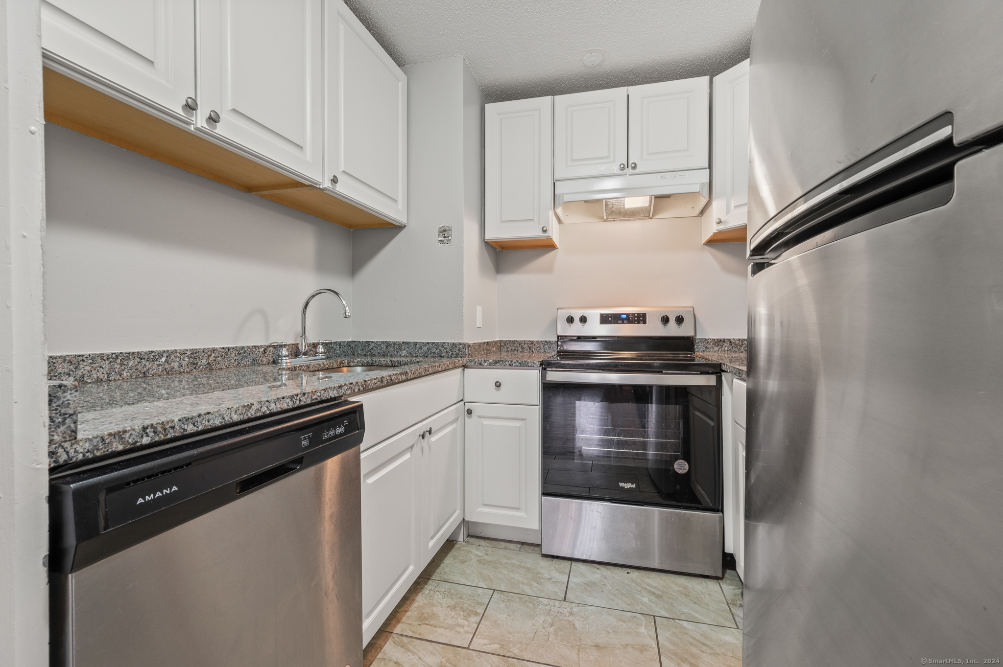 100 State Street Property Photo 6