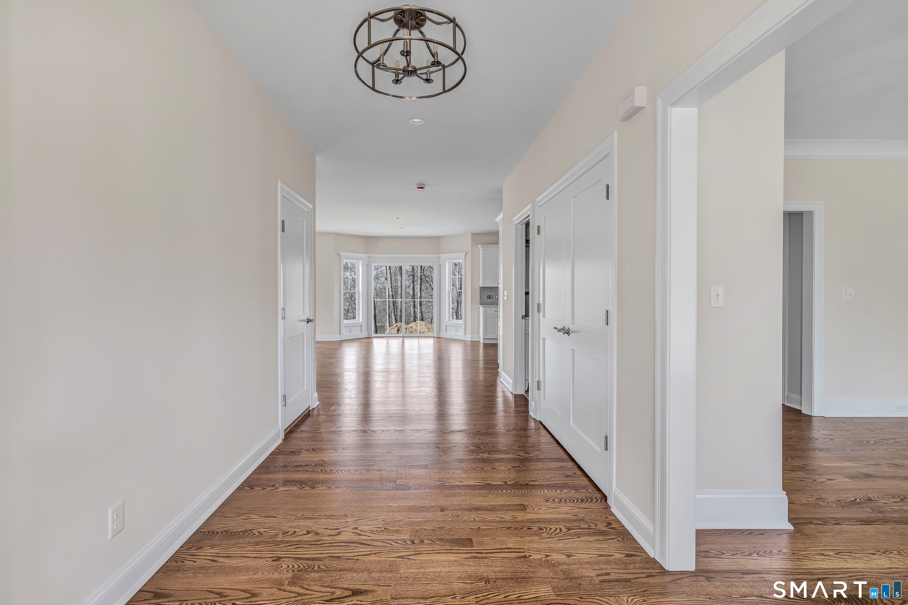 15 Scotch Pine Drive Property Photo 4