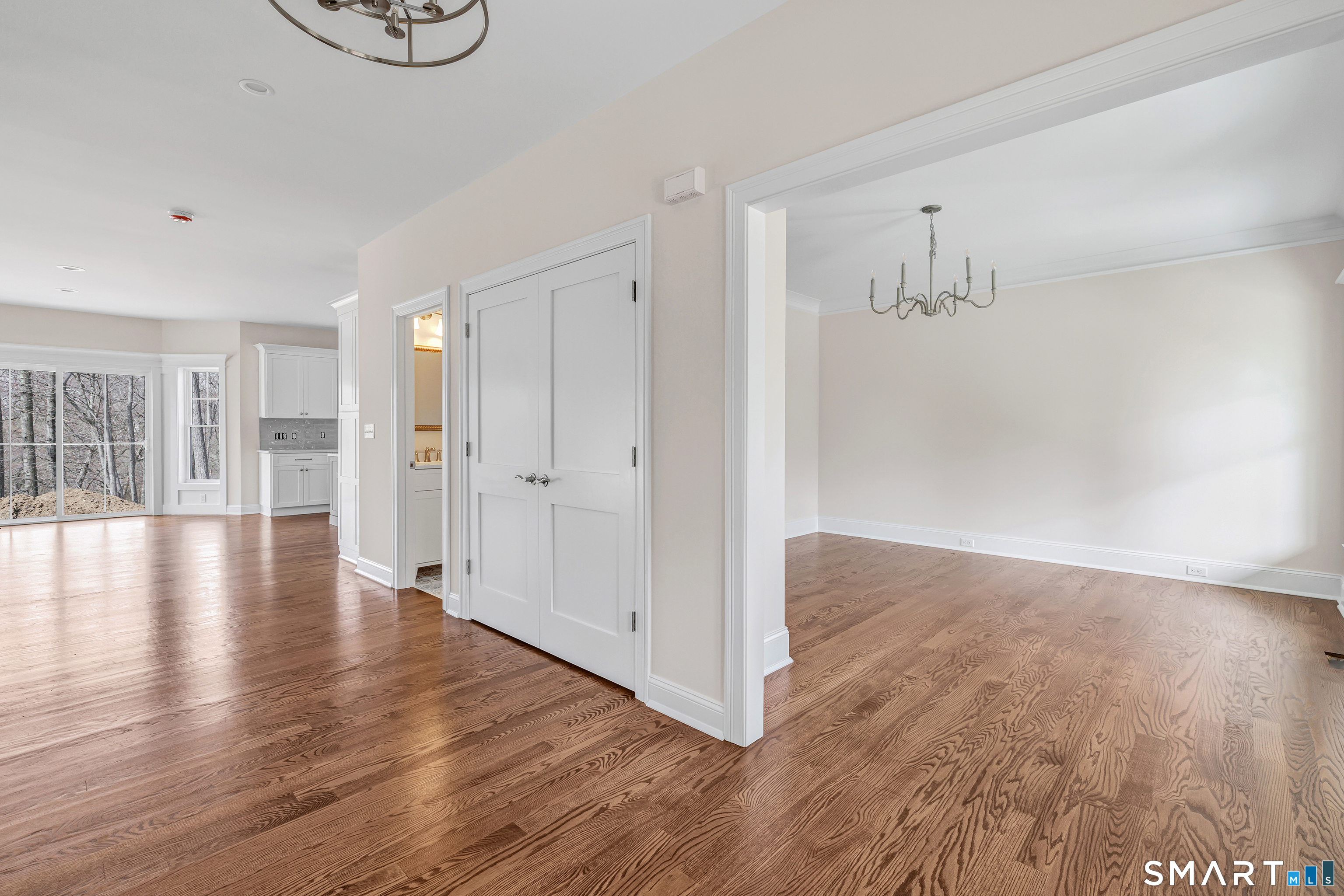 15 Scotch Pine Drive Property Photo 5
