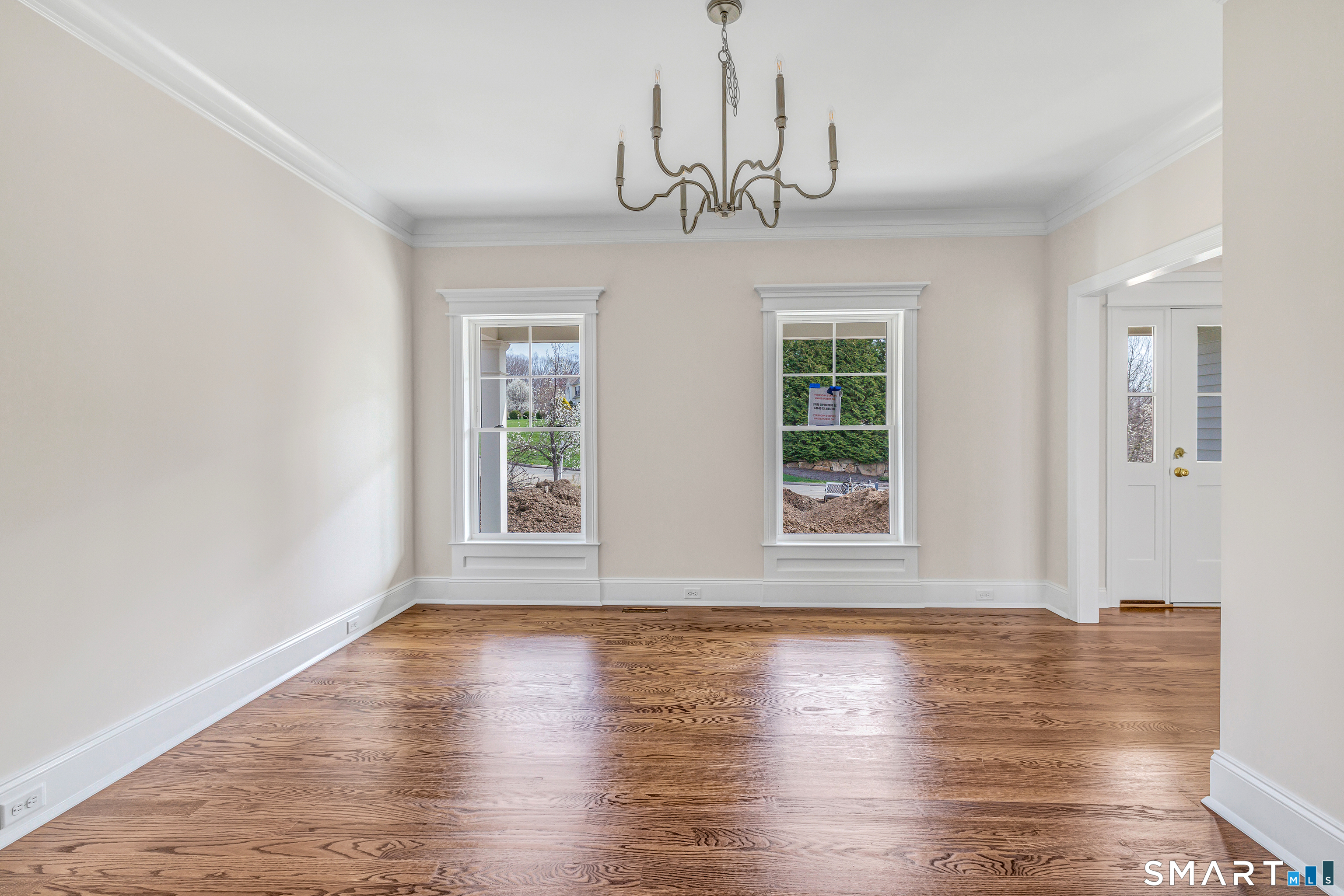 15 Scotch Pine Drive Property Photo 7