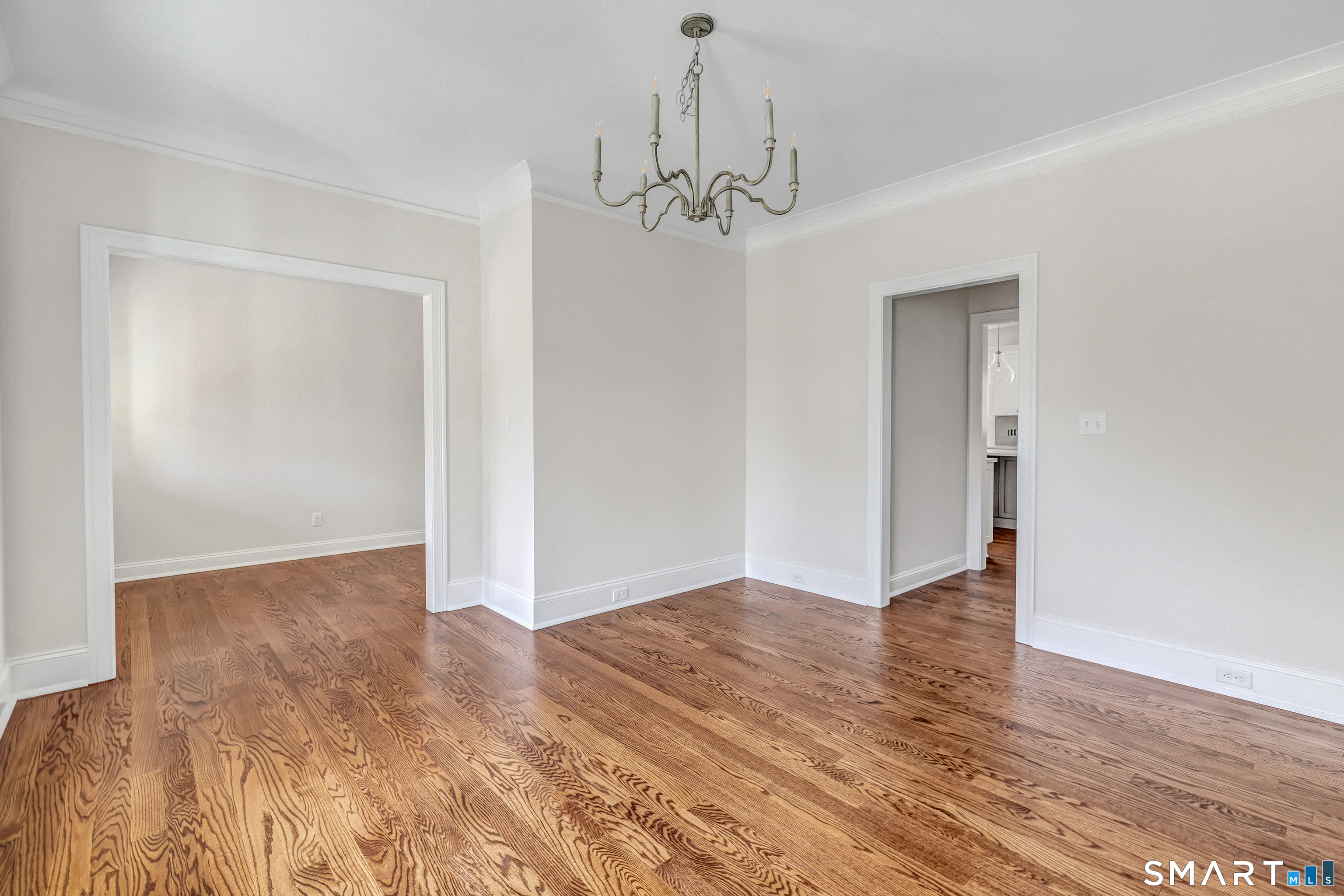 15 Scotch Pine Drive Property Photo 8