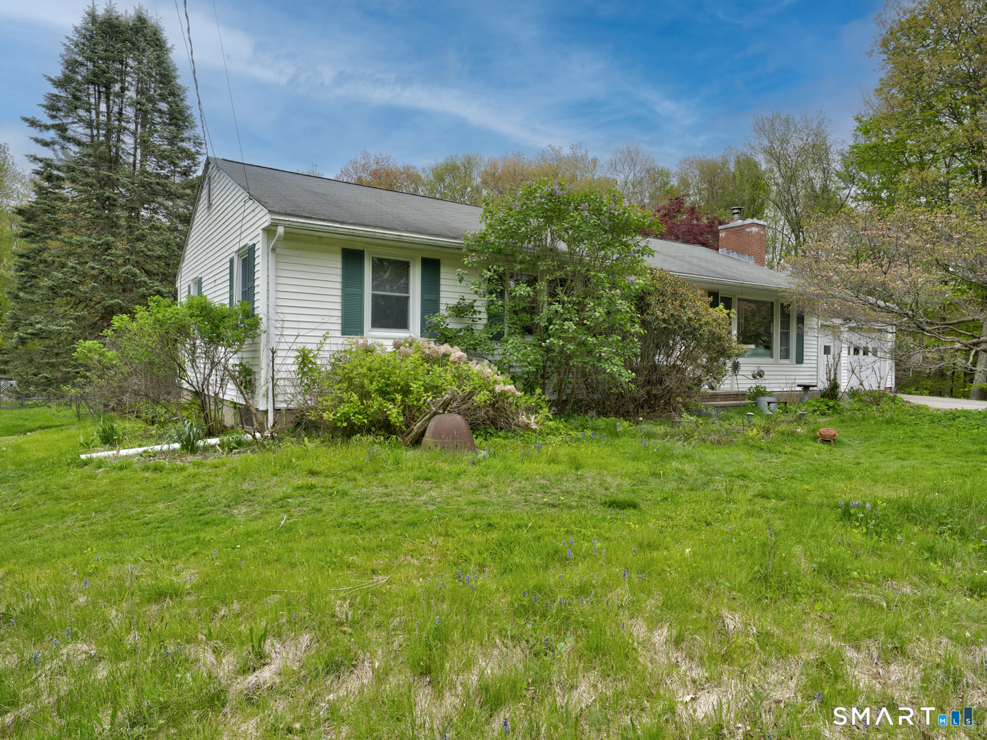 384 Woodland Road Property Photo 3
