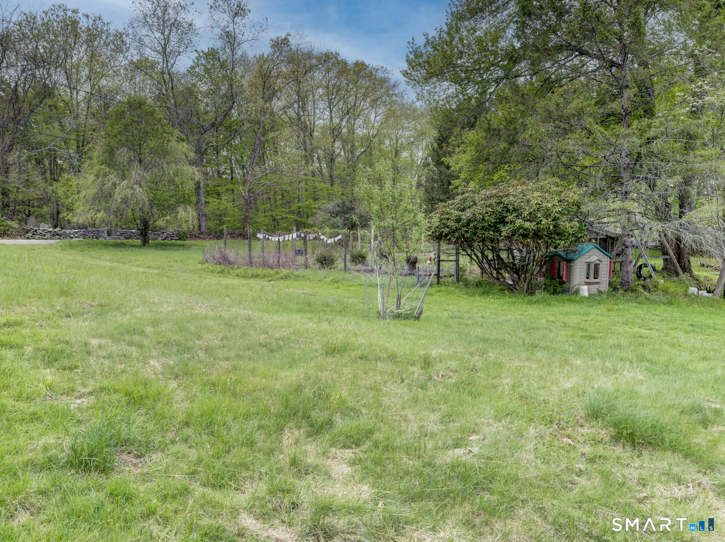 384 Woodland Road Property Photo 9