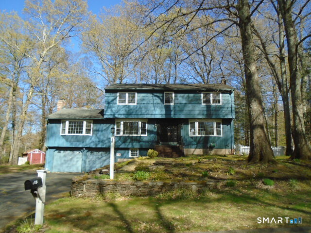 2 Fairfield Lane Property Photo 1