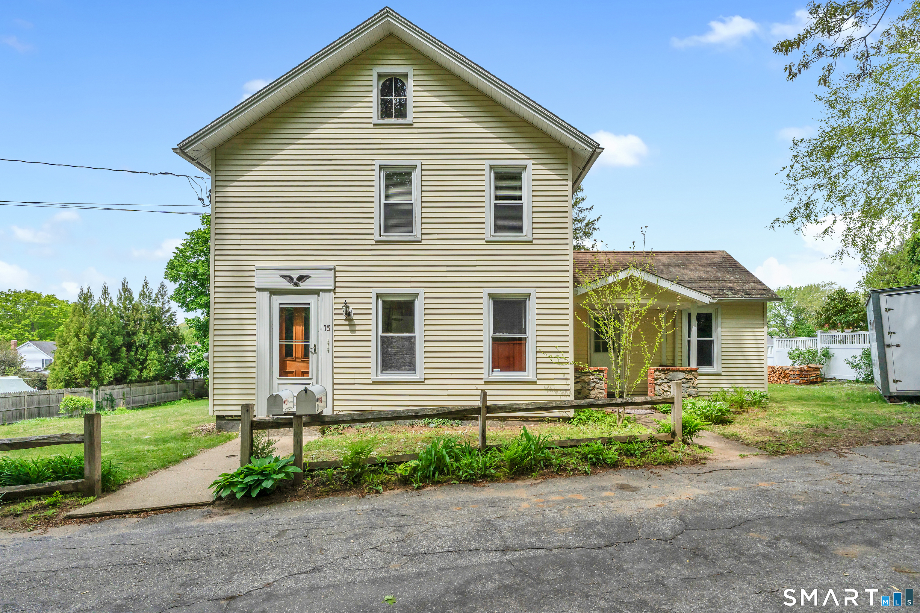 13 Platt Lane Property Photo 1