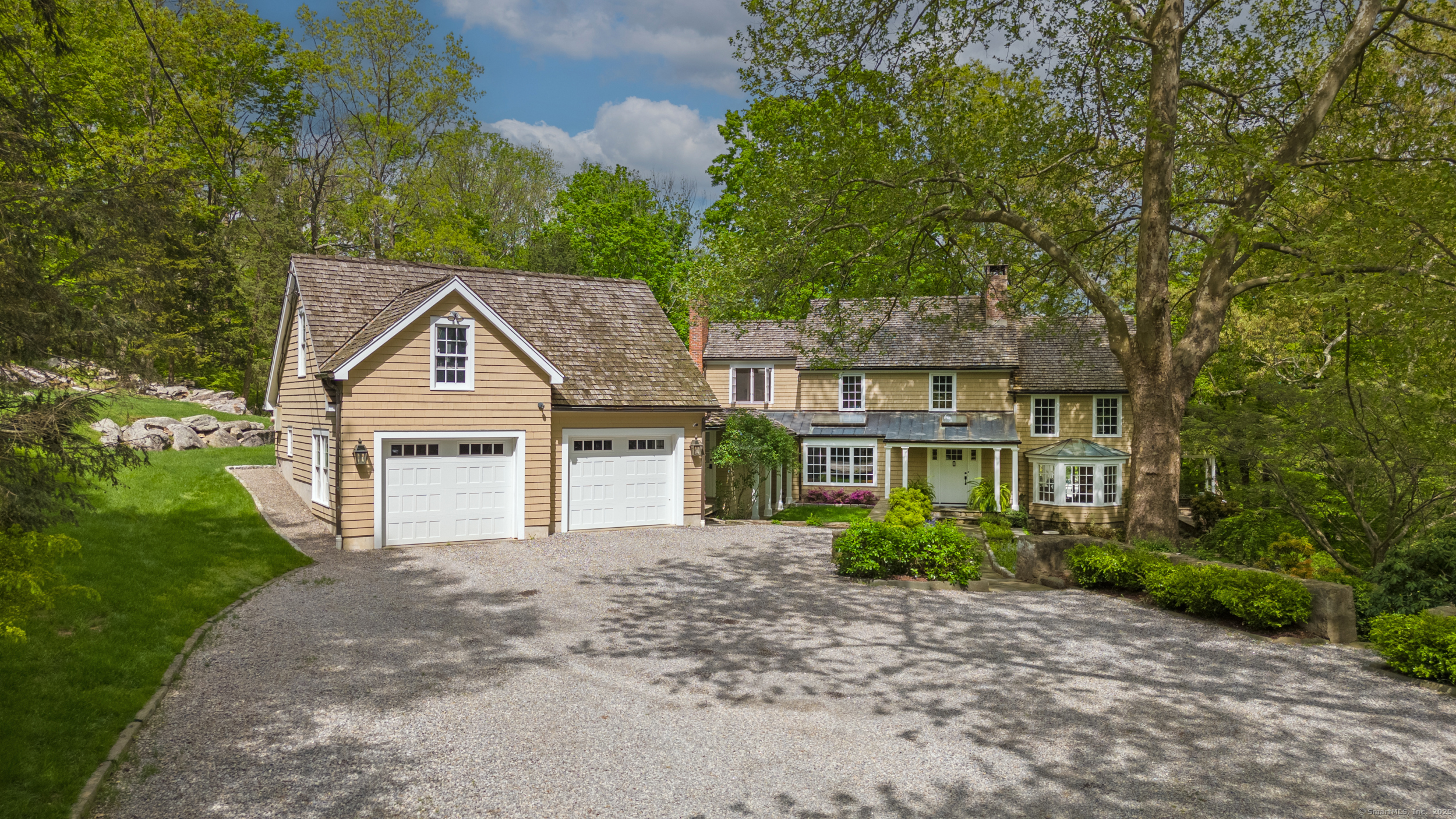 467 Laurel Road Property Photo 2